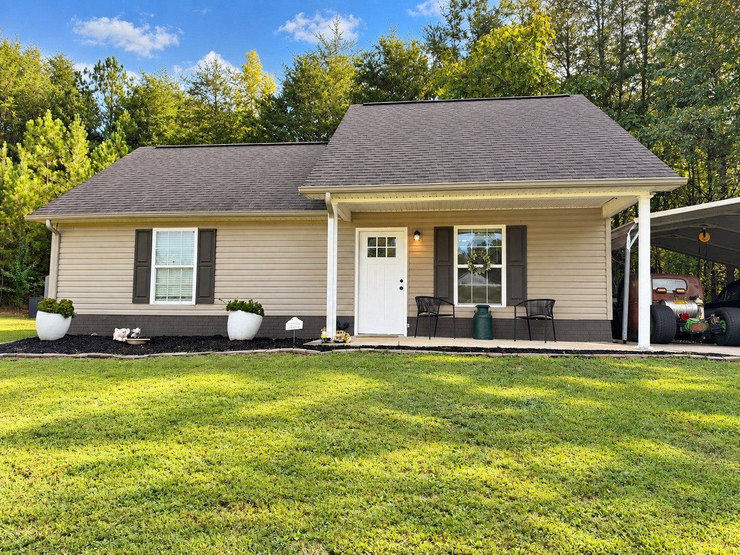 297 Gail Ln
