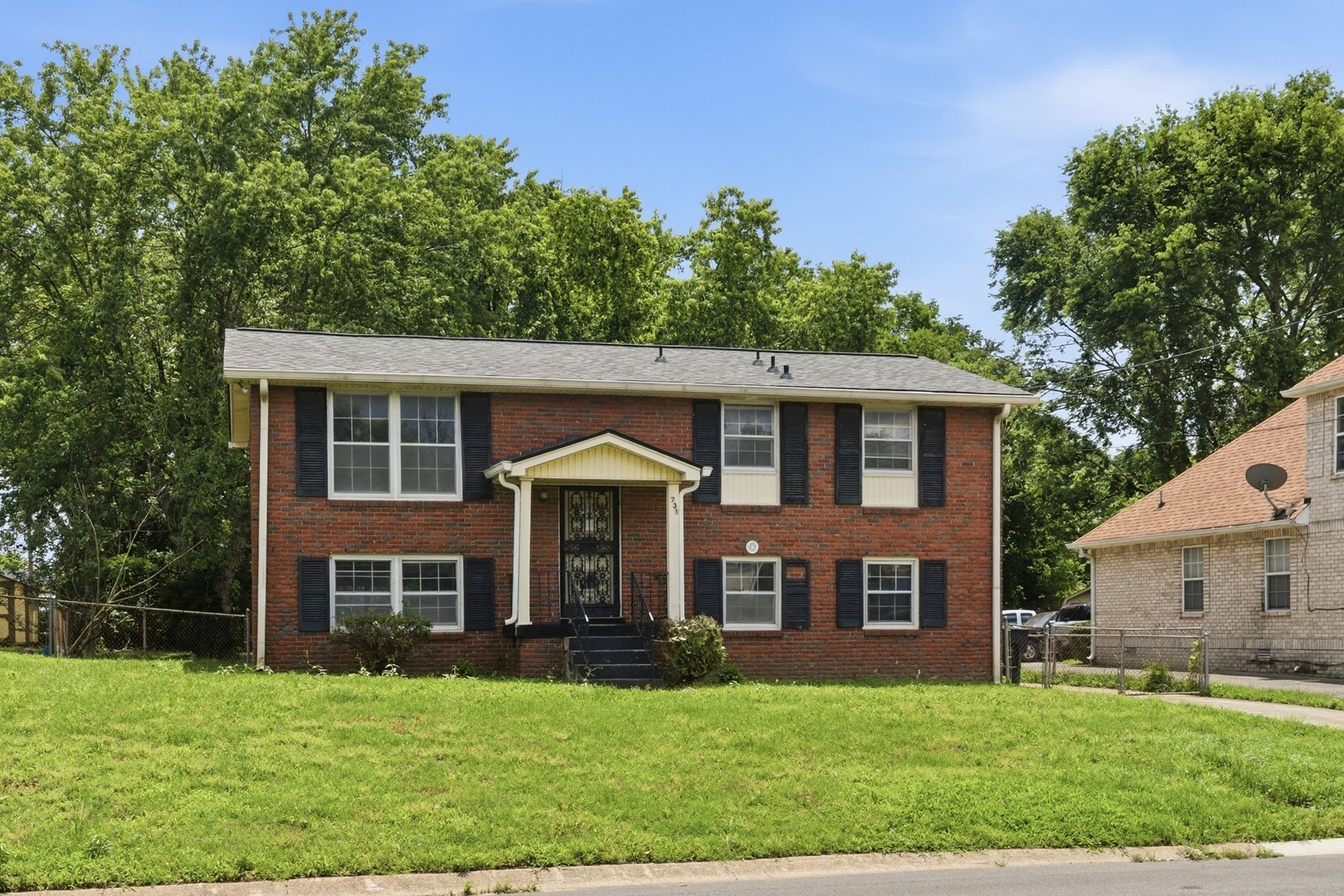 731 Rowan Dr