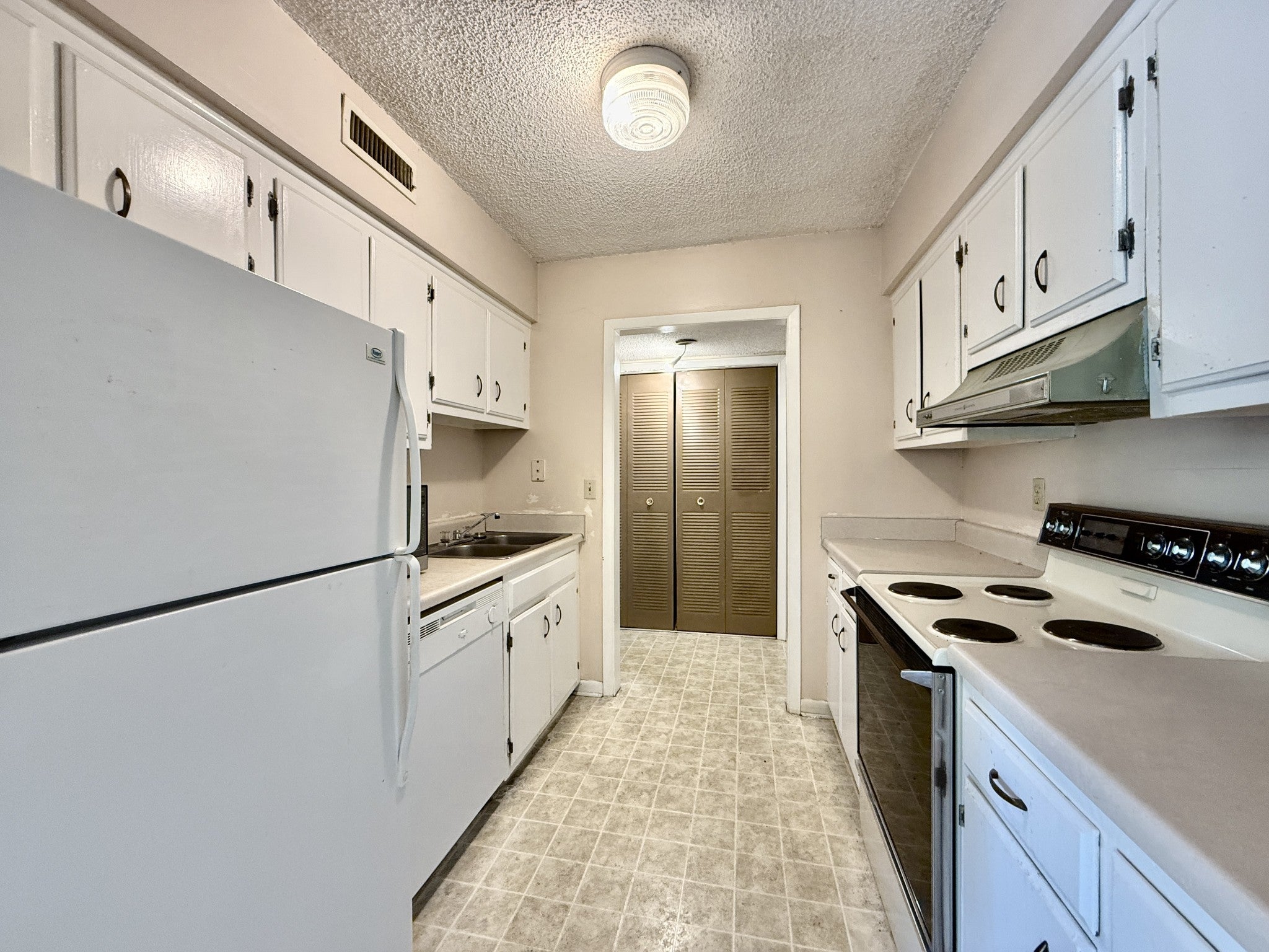 515 Basswood Ave 114