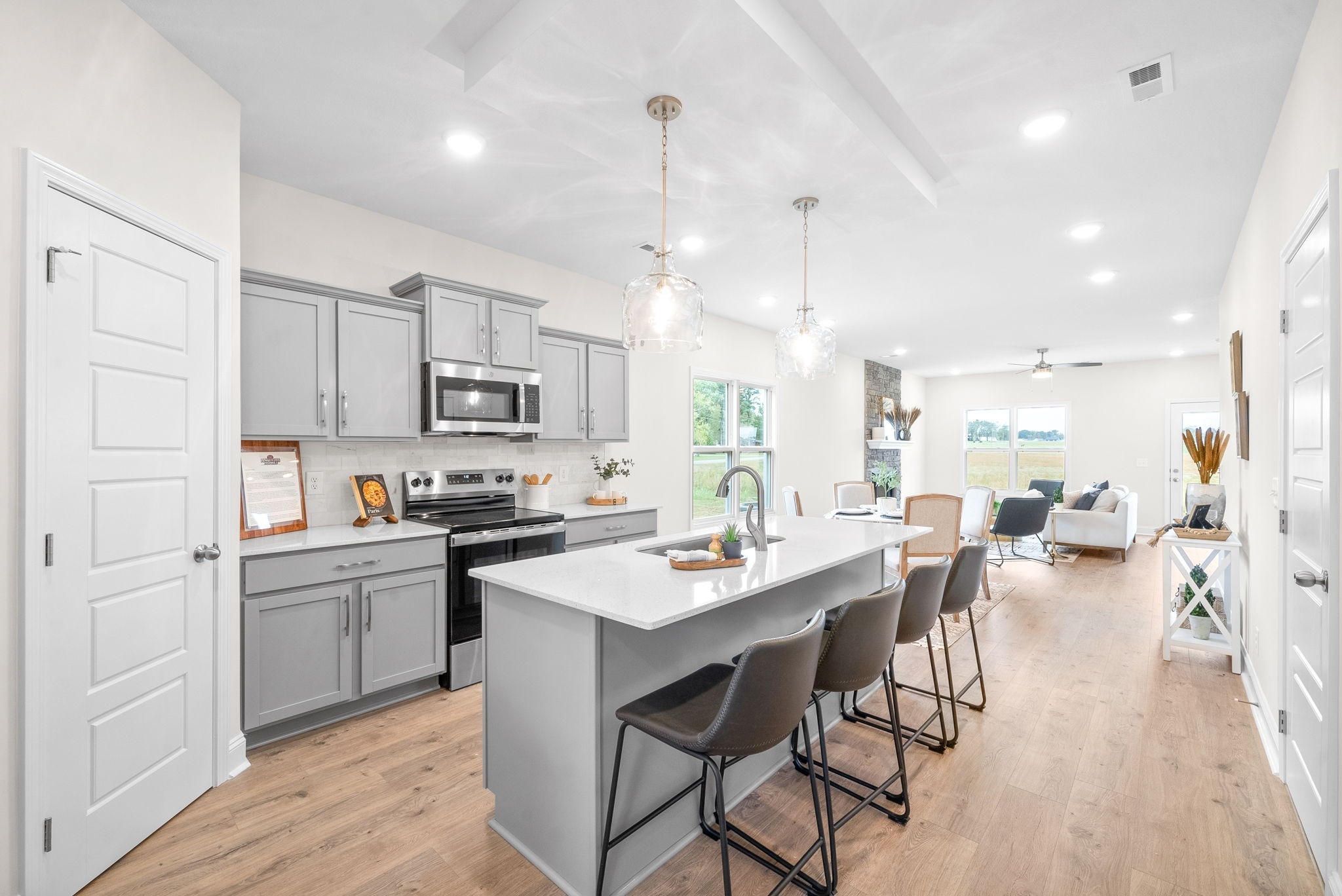 1002 Cherry Acres