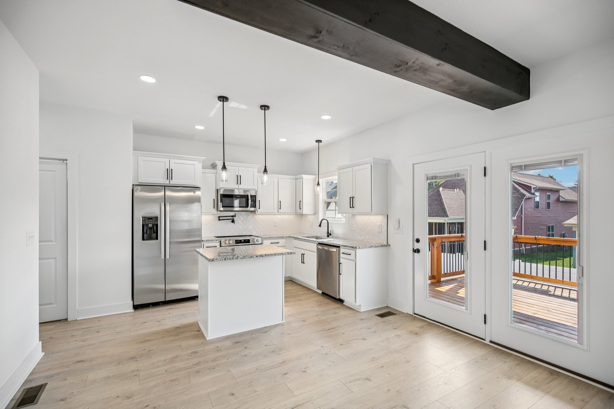 Clarksville, Tennessee 37043, United States, 3 Bedrooms Bedrooms, ,3 BathroomsBathrooms,Residential,Active,193284