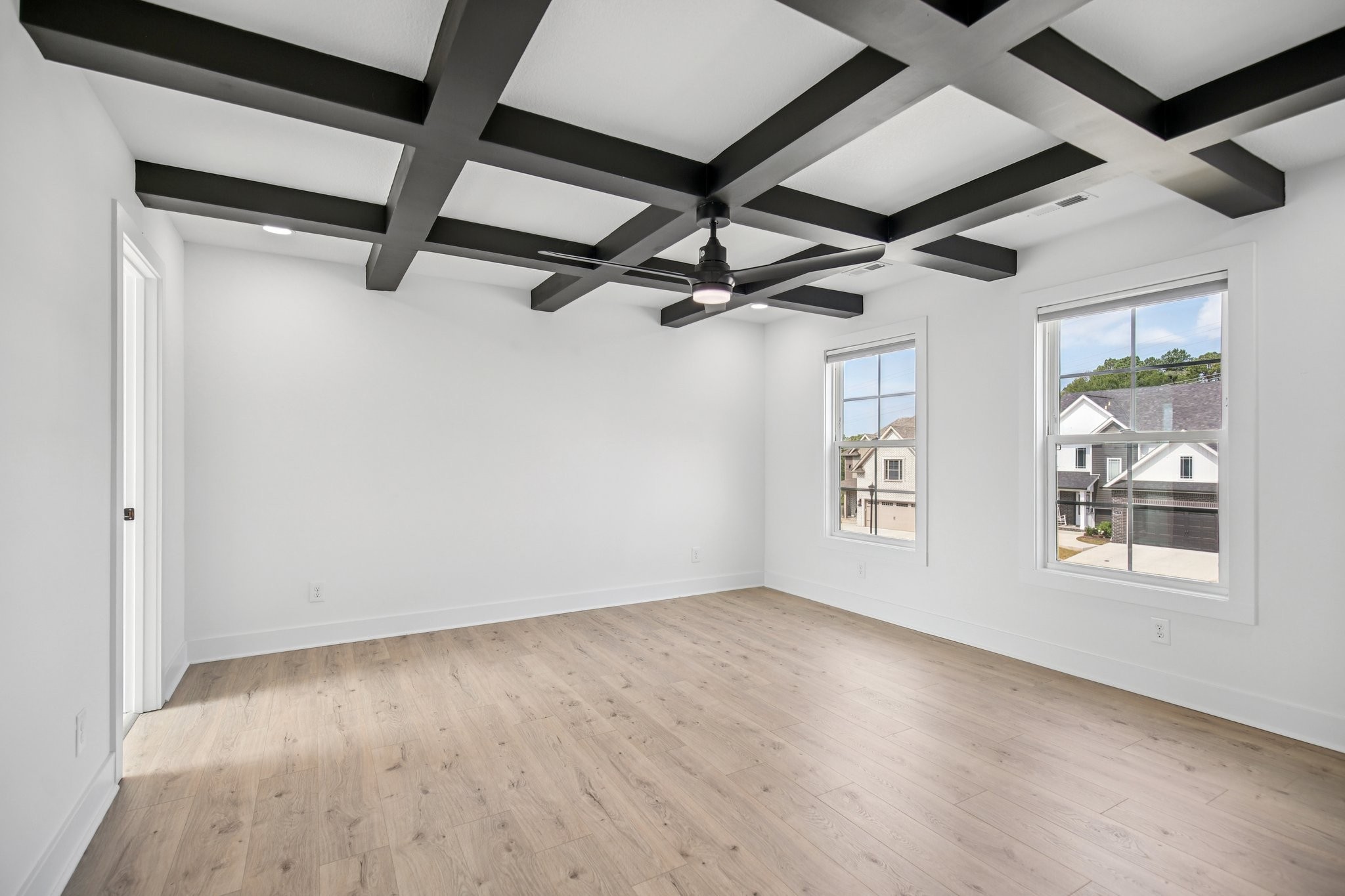 Clarksville, Tennessee 37043, United States, 3 Bedrooms Bedrooms, ,3 BathroomsBathrooms,Residential,Active,193284