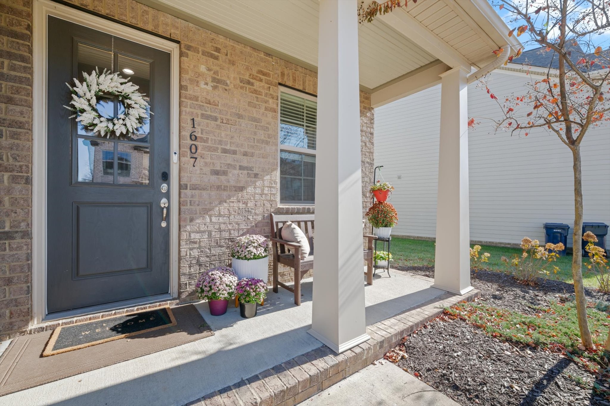 1607 Hampshire Pl