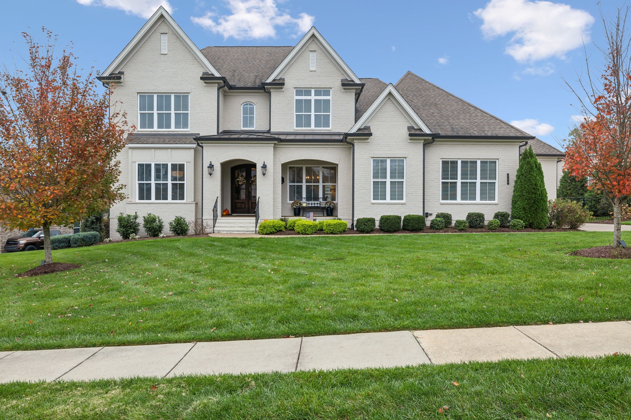 300 Conoga Dr