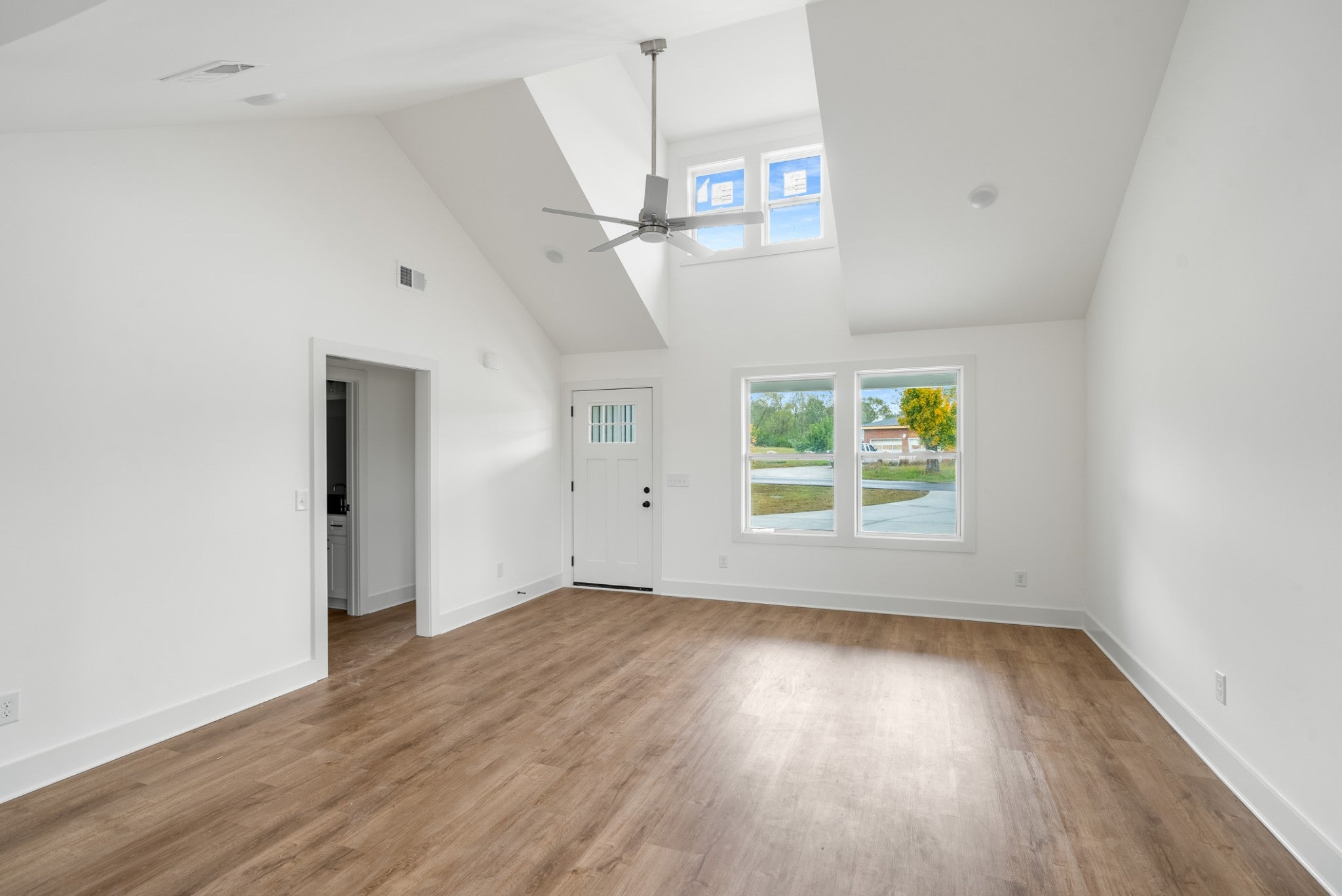 1138 Snow Ave