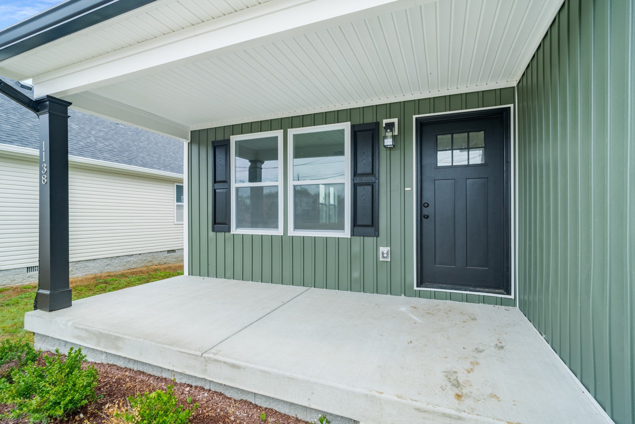 1138 Snow Ave