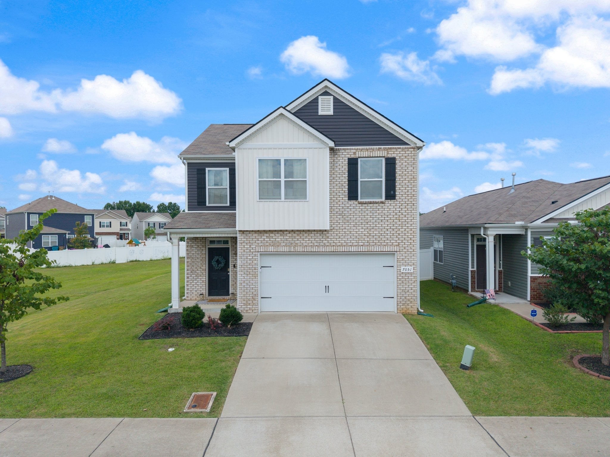 4-bed listing at 7051 Paisley Wood Dr, Antioch
