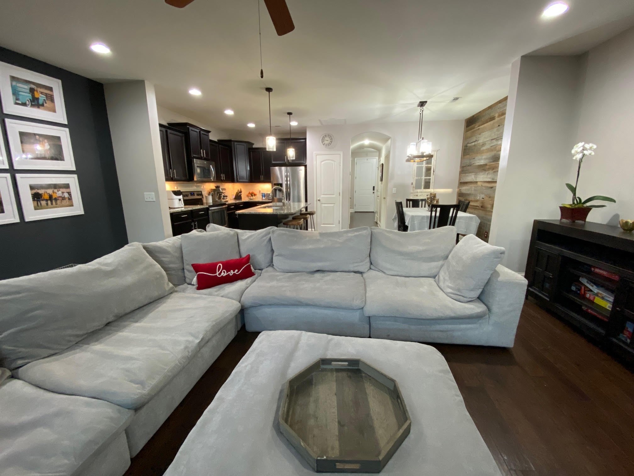 2055 Bungalow Dr