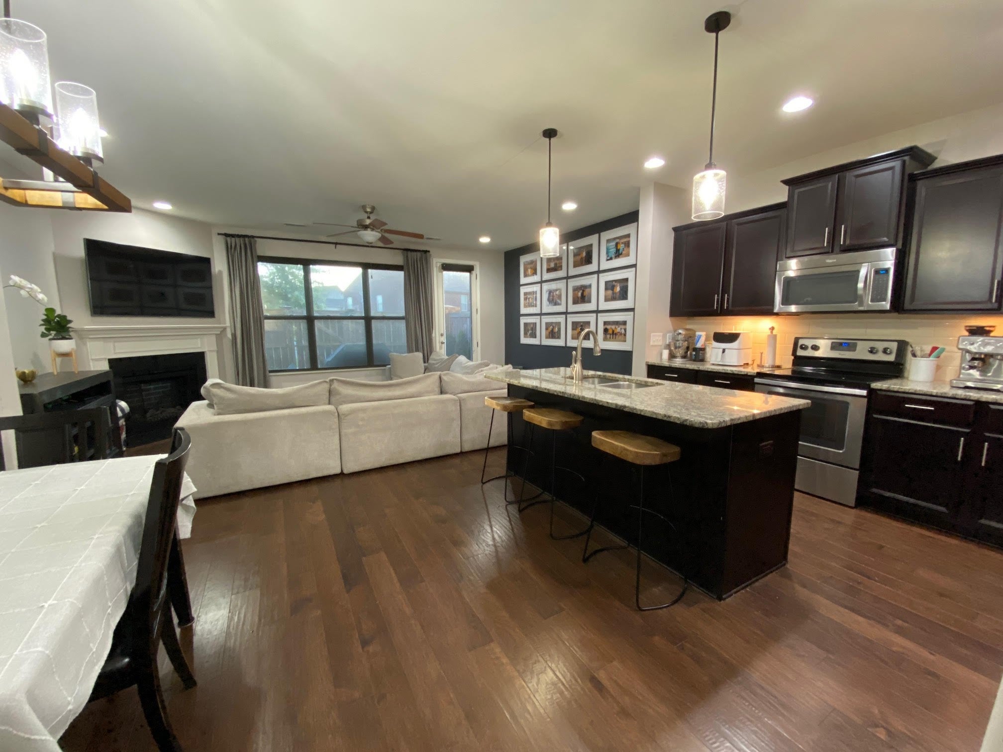 2055 Bungalow Dr