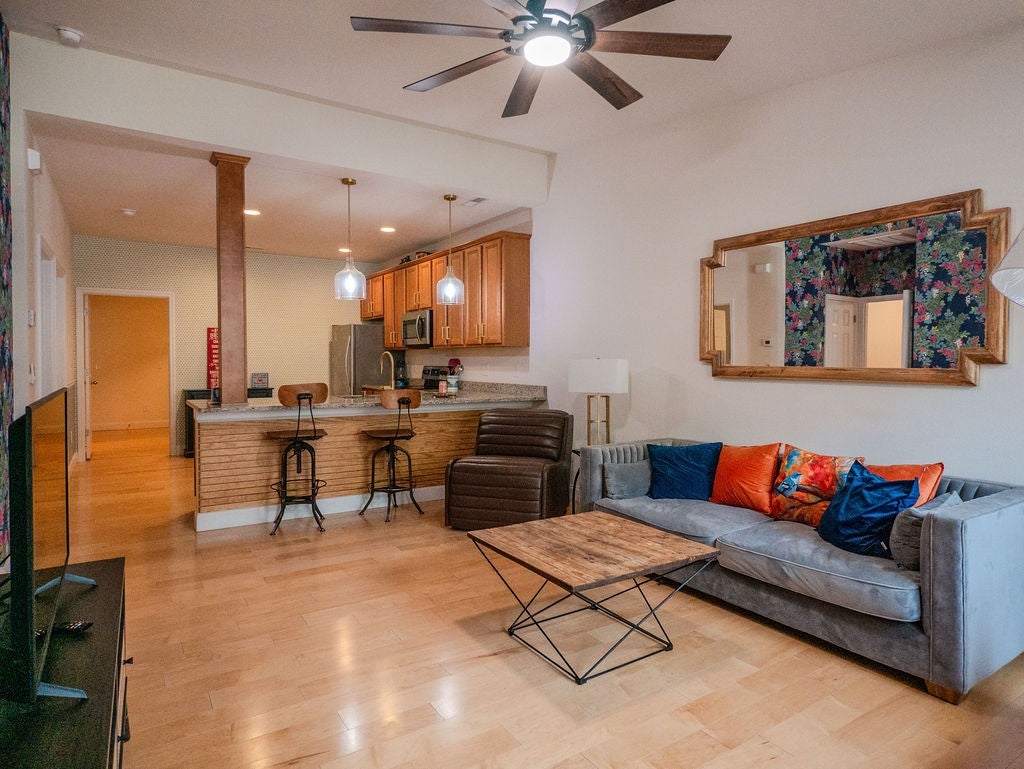 4470 Keith Street NW 203
