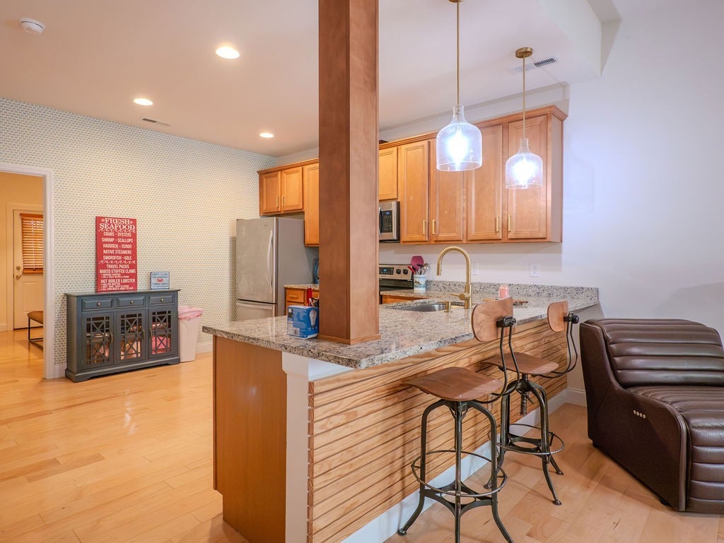 4470 Keith Street NW 203