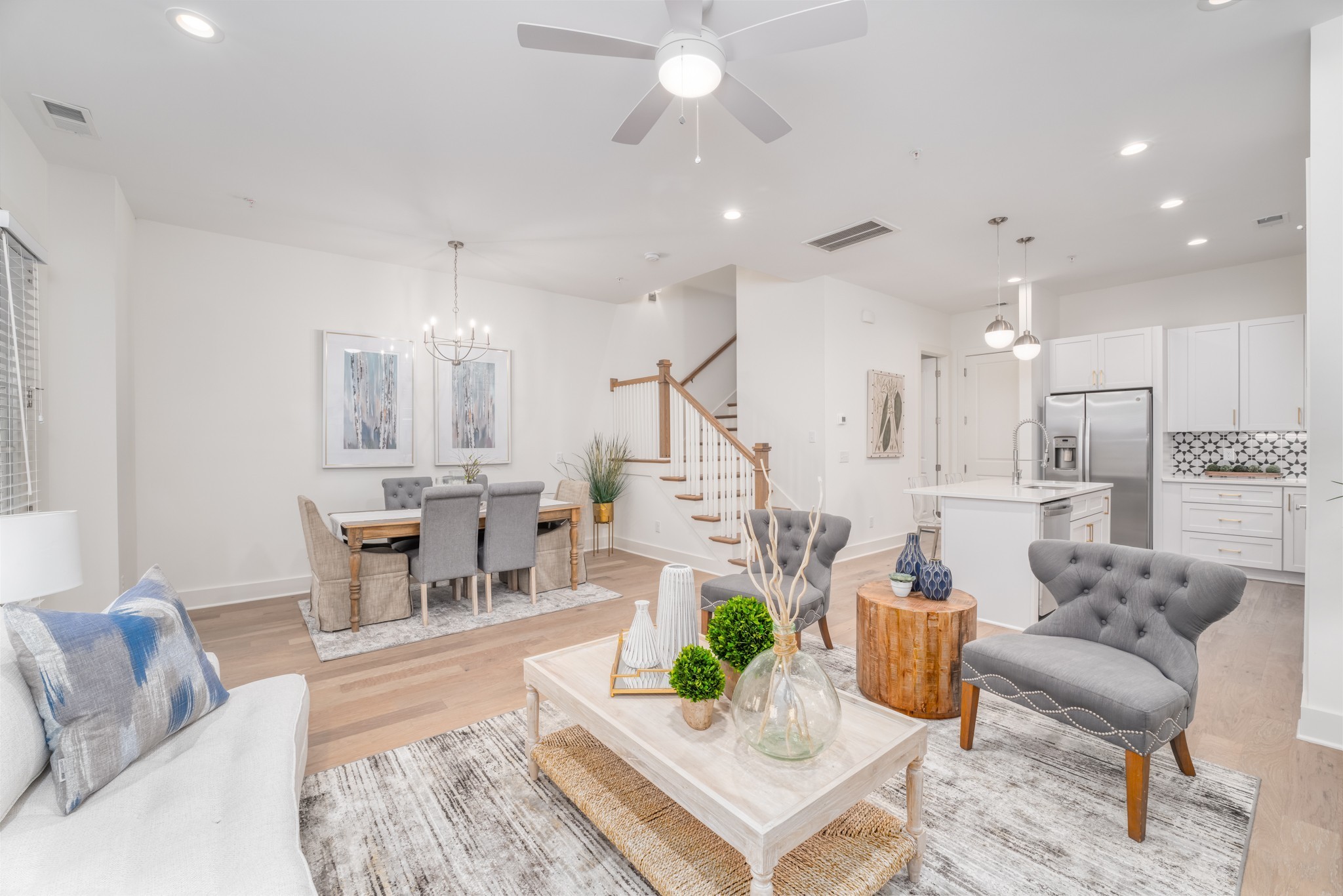 207 Ribbon Ln