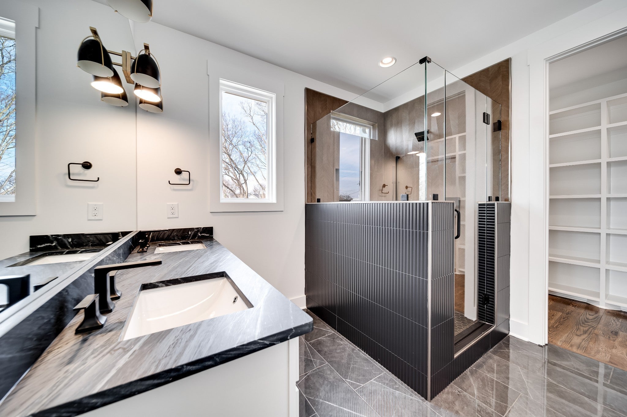 4-bed listing at 1708b 17th Ave N, Nashville