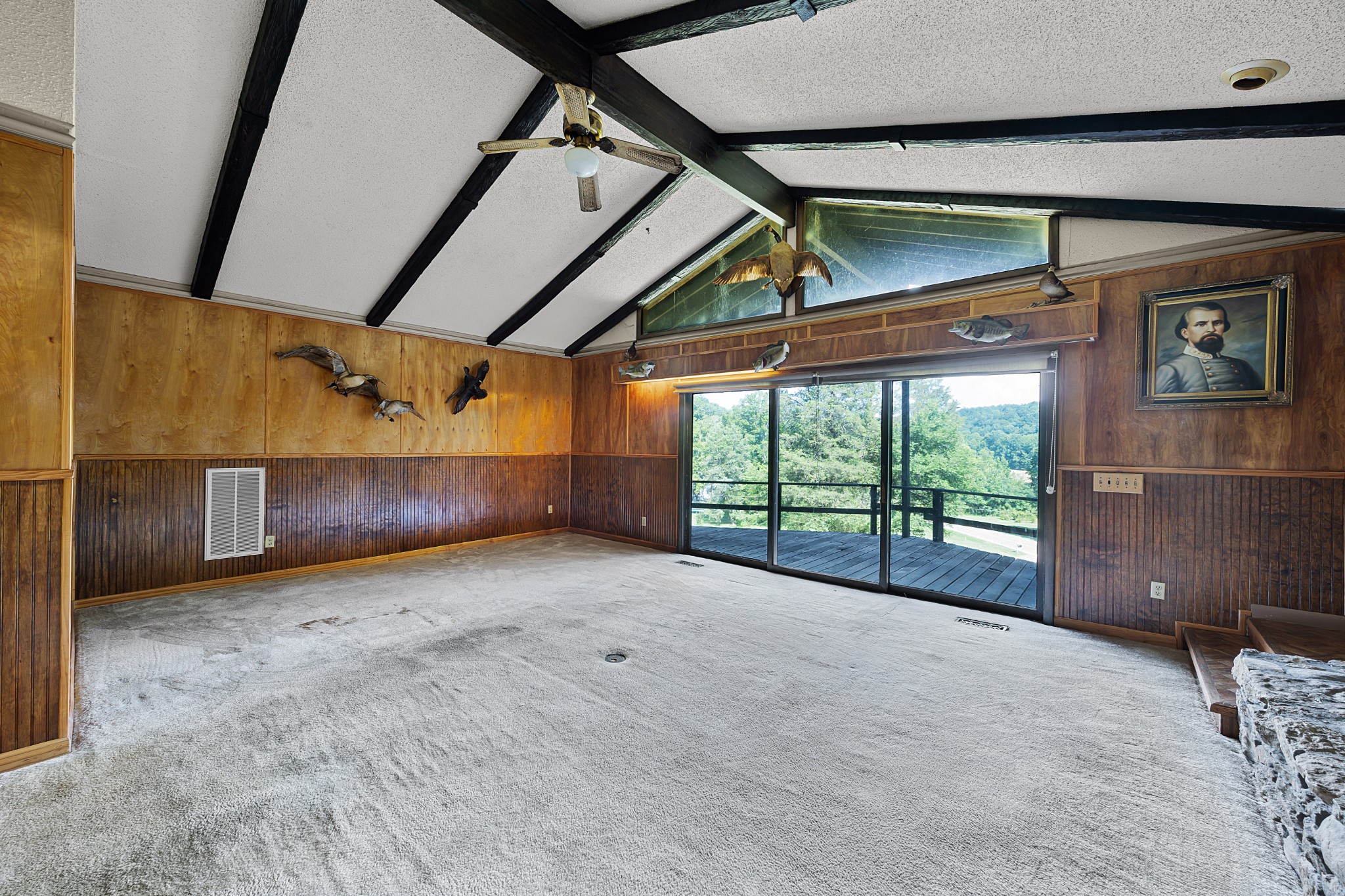 6074 Hwy 438 W