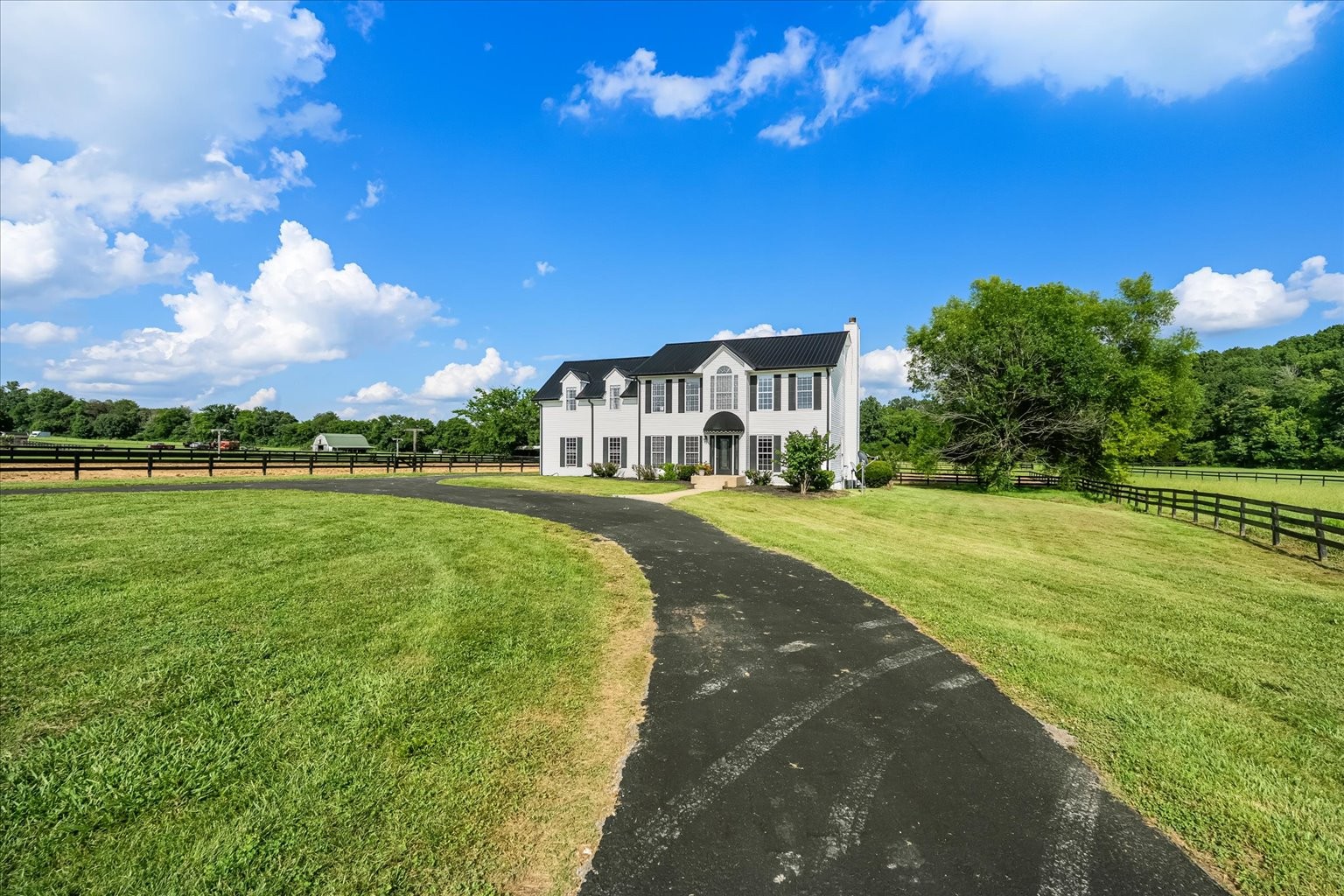 2359 Lewisburg Pike