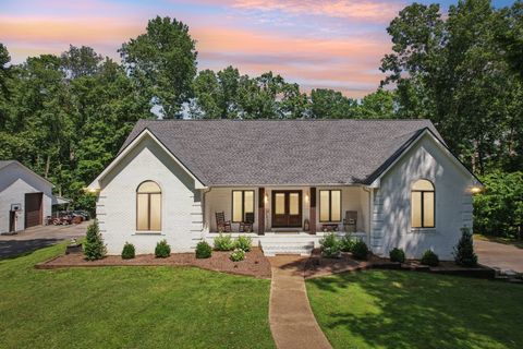1319 Garrettsburg Rd Clarksville TN 37042