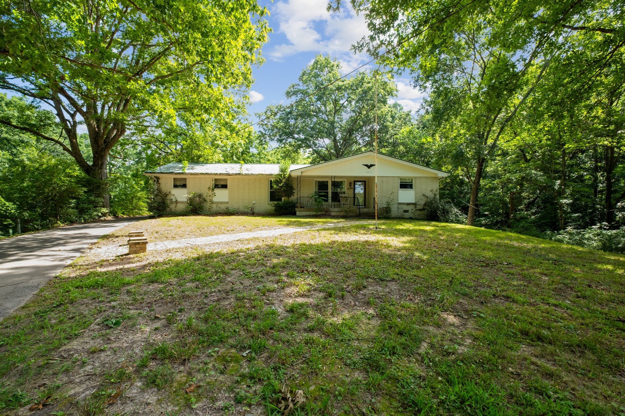 4572 Hickory Hill Rd