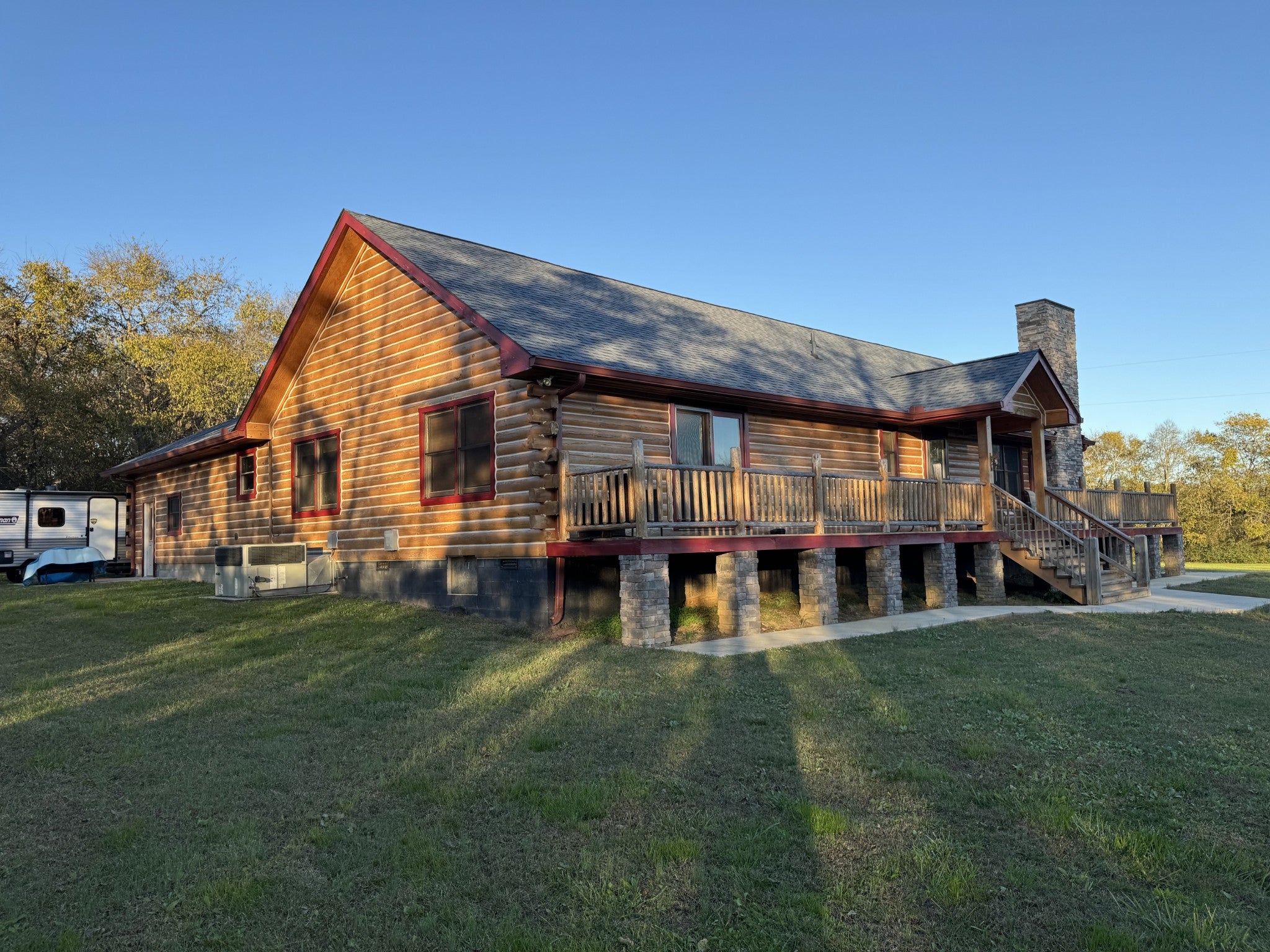 350 Ernest Campbell Rd