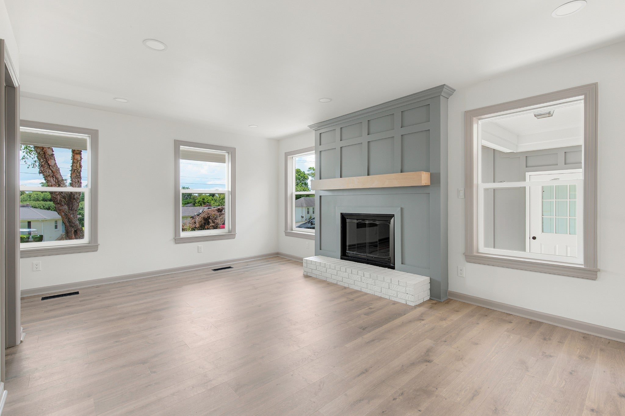 1119 Peninsula Dr