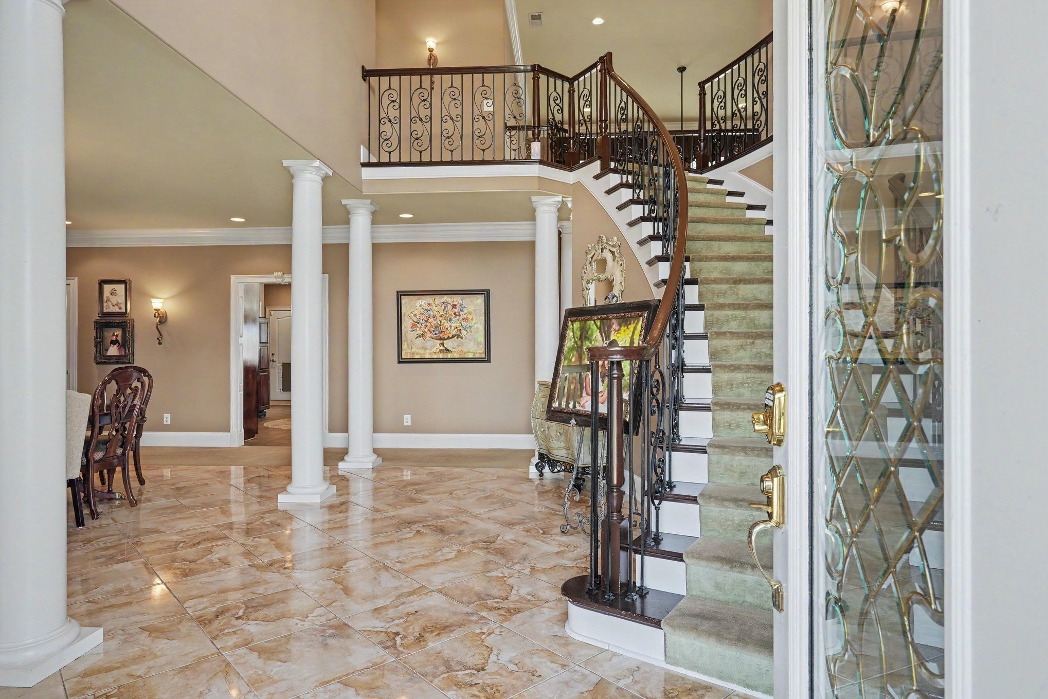 107 Mimosa Dr