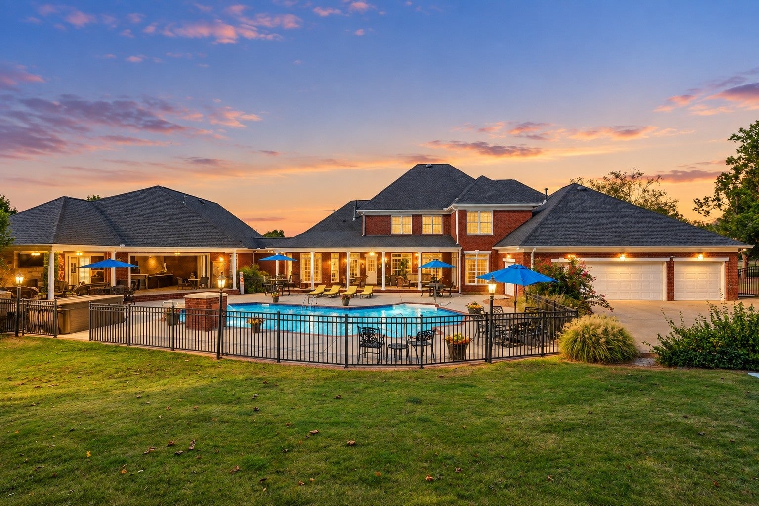 107 Mimosa Dr