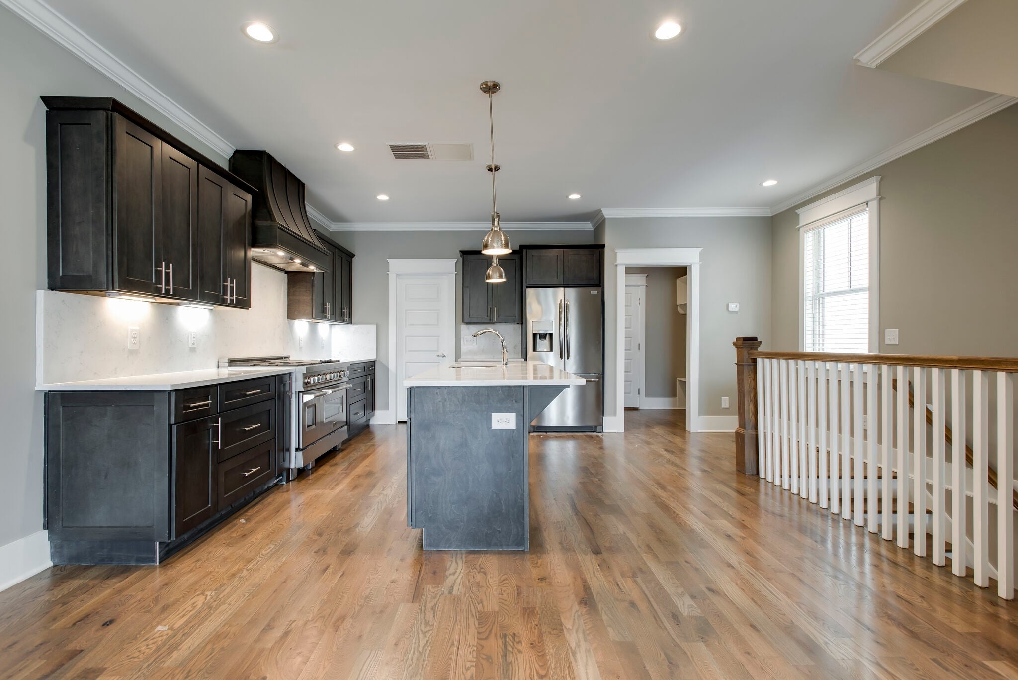 3-bed home for rent in Nashville, TN 37209, 433 36th Ave N 433 36th Ave N, Nashville TN 37209 3-bed home, photo 3 of 40