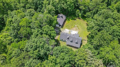 199 Broaderick Ln Cottontown TN 37048