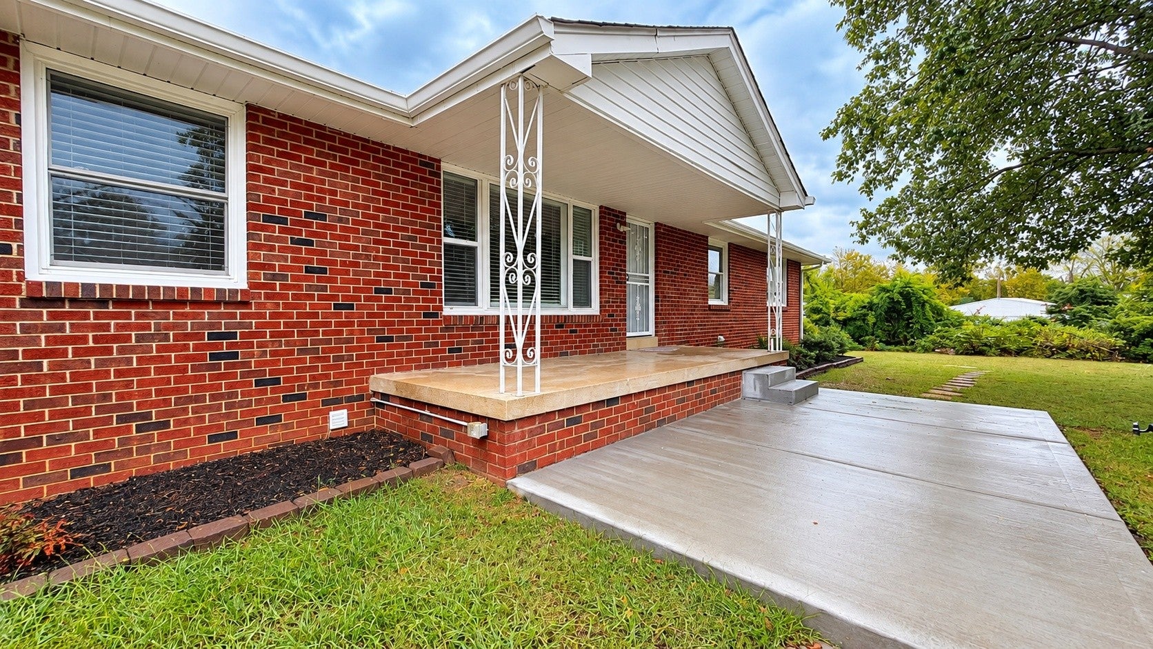 3670 Hunters Point Pike