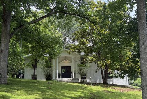 310 Forrest Valley Dr Nashville TN 37209