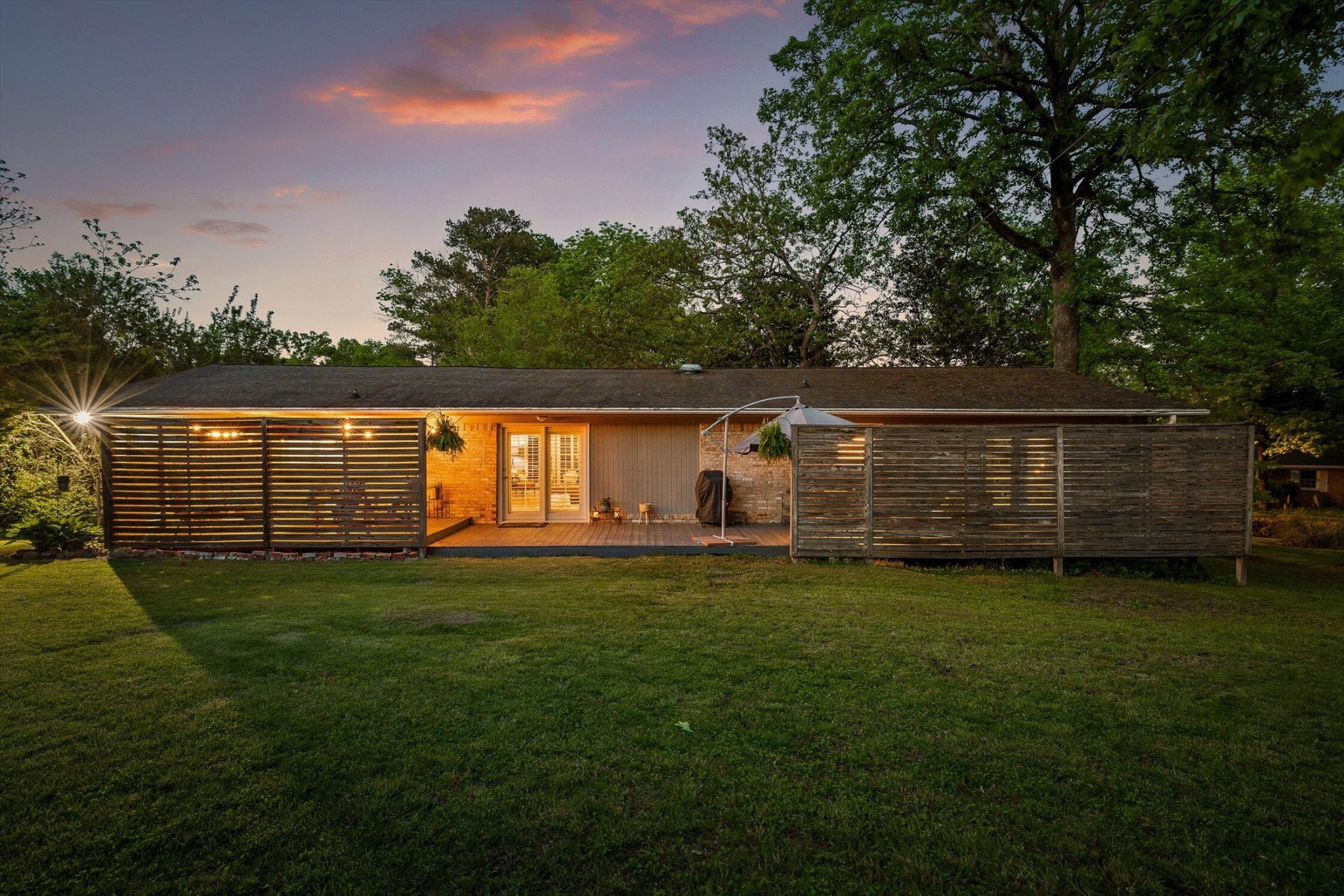 1627 Fernwood Circle