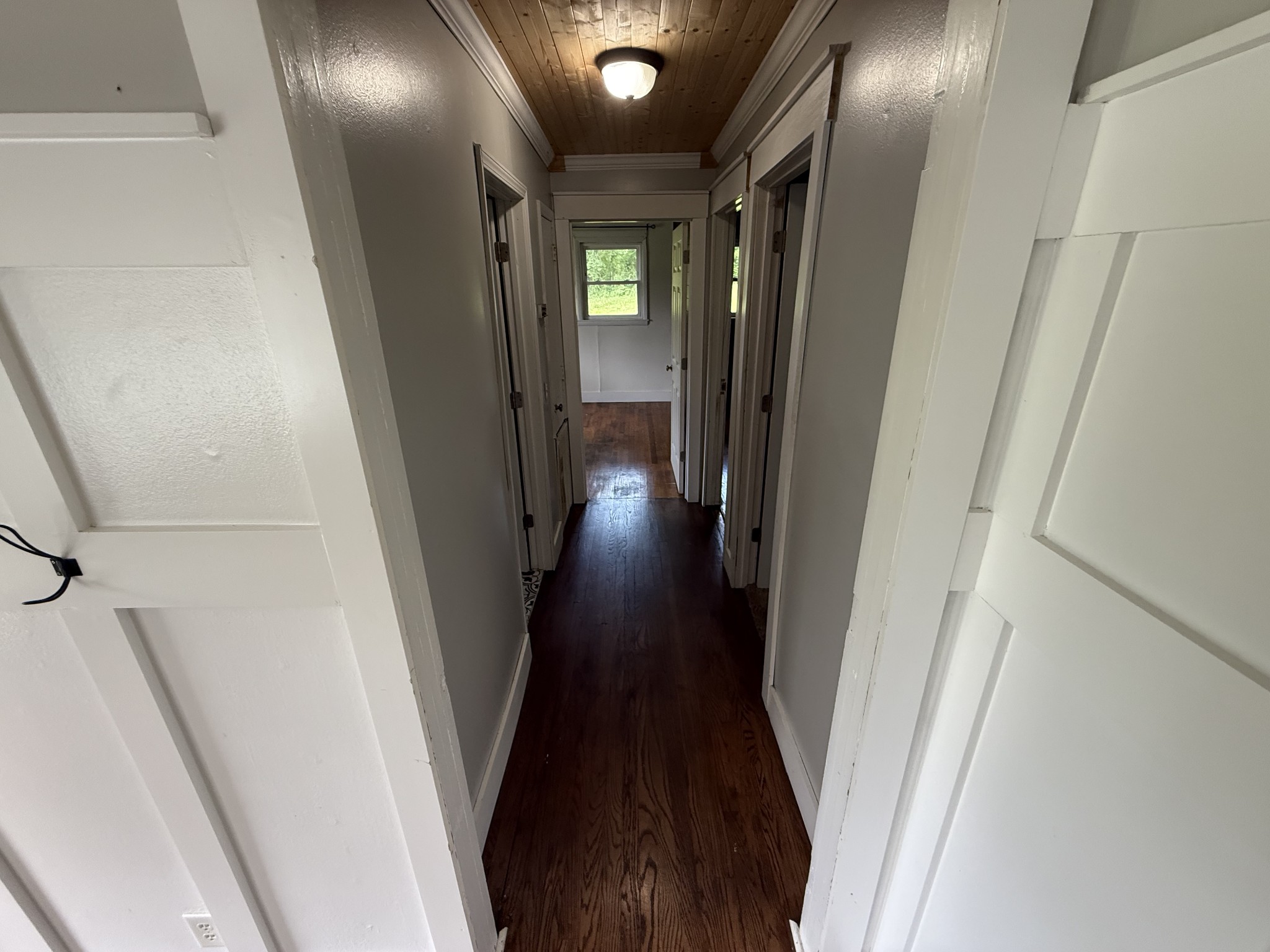 1806 Highway 130 W