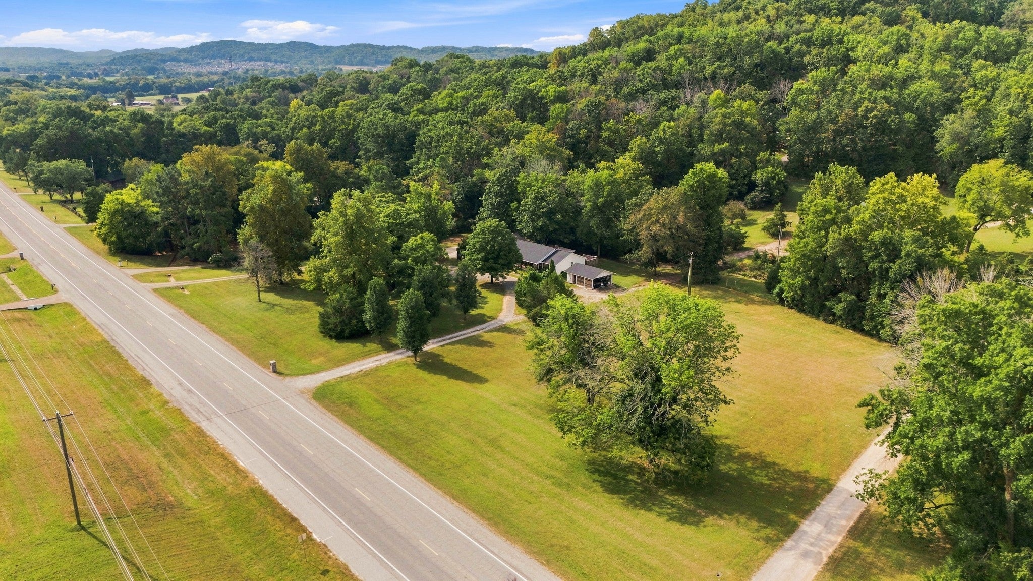 3727 New Highway 96 W