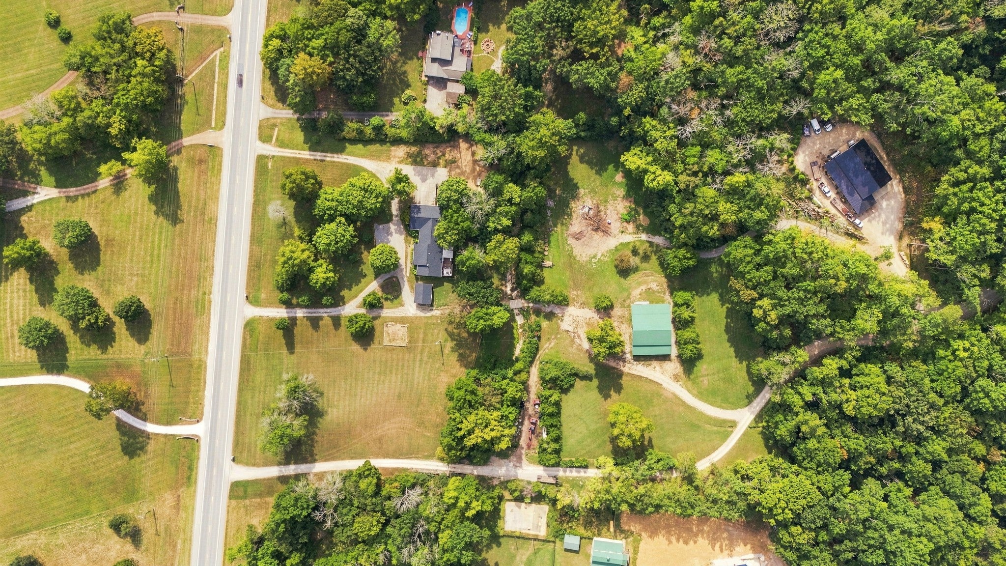 3727 New Highway 96 W