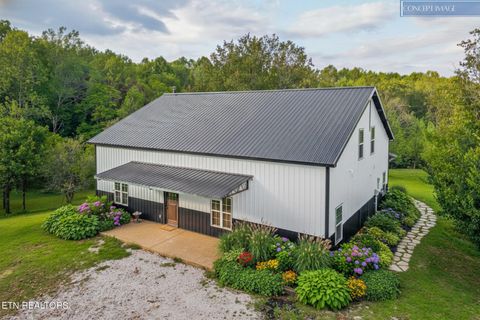 1423 Moodyville Loop Byrdstown TN 38549