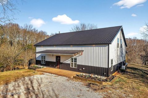 1423 Moodyville Loop Byrdstown TN 38549