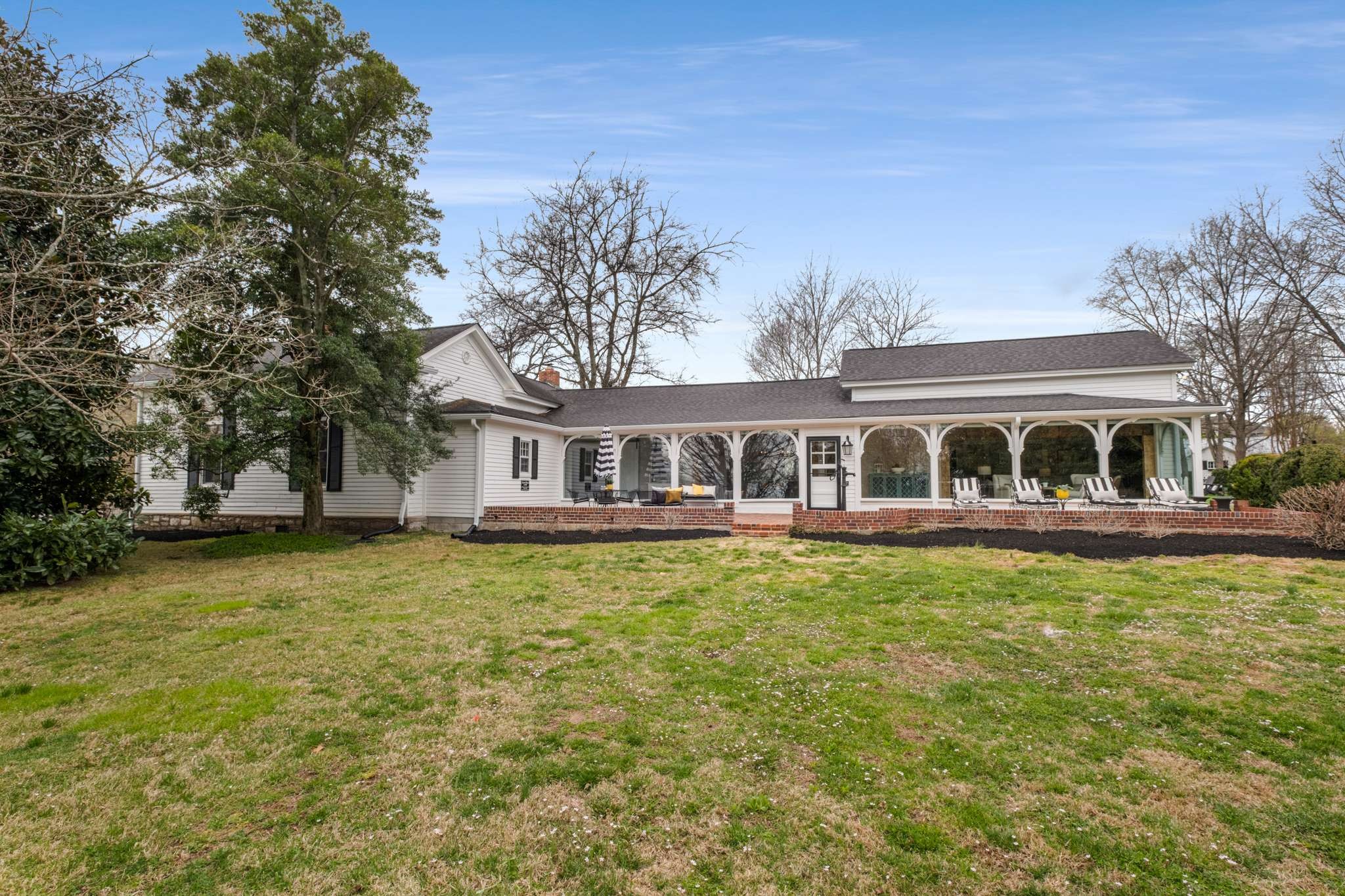 9580 Crockett Rd
