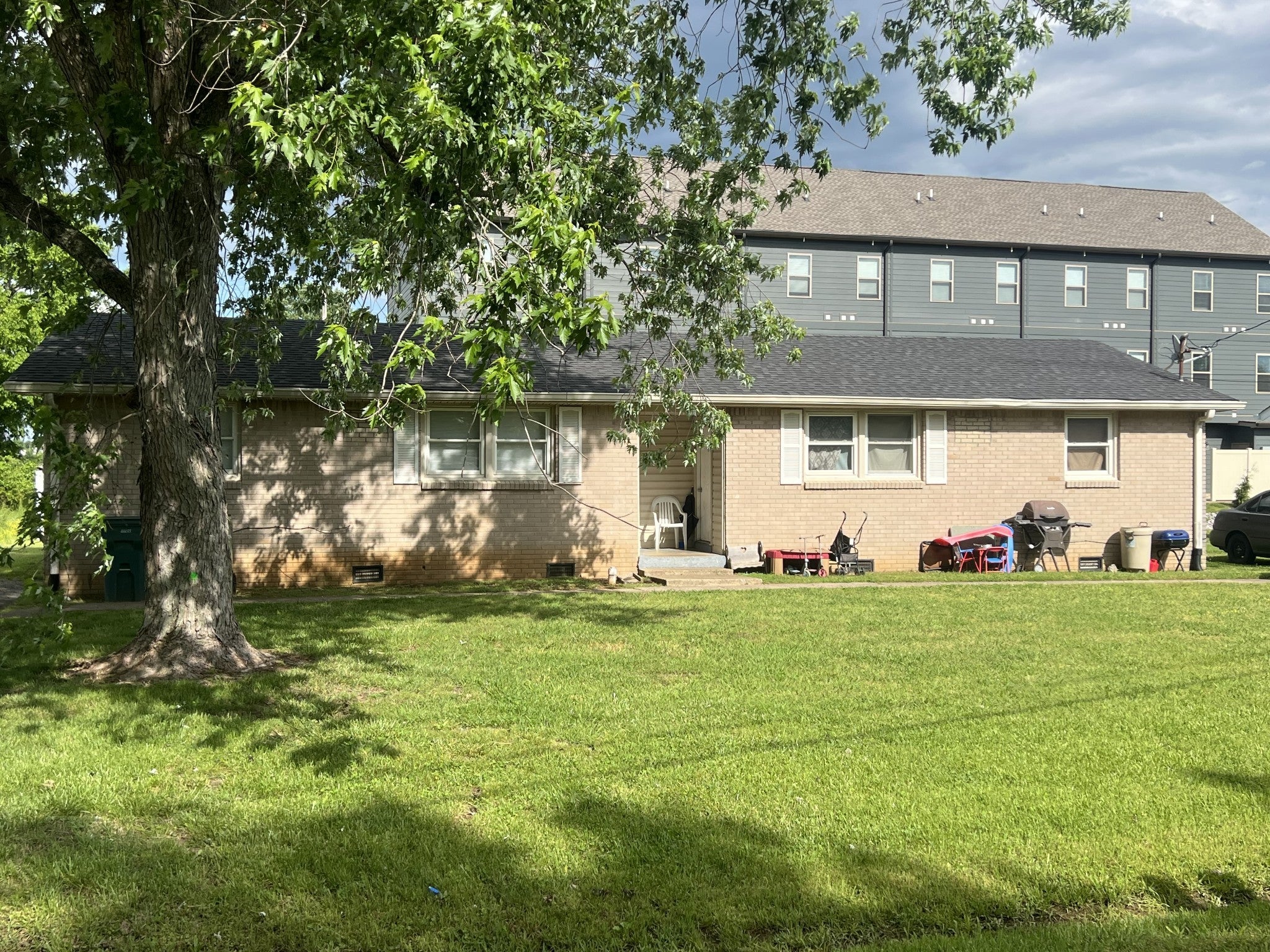 717 Kent Dr