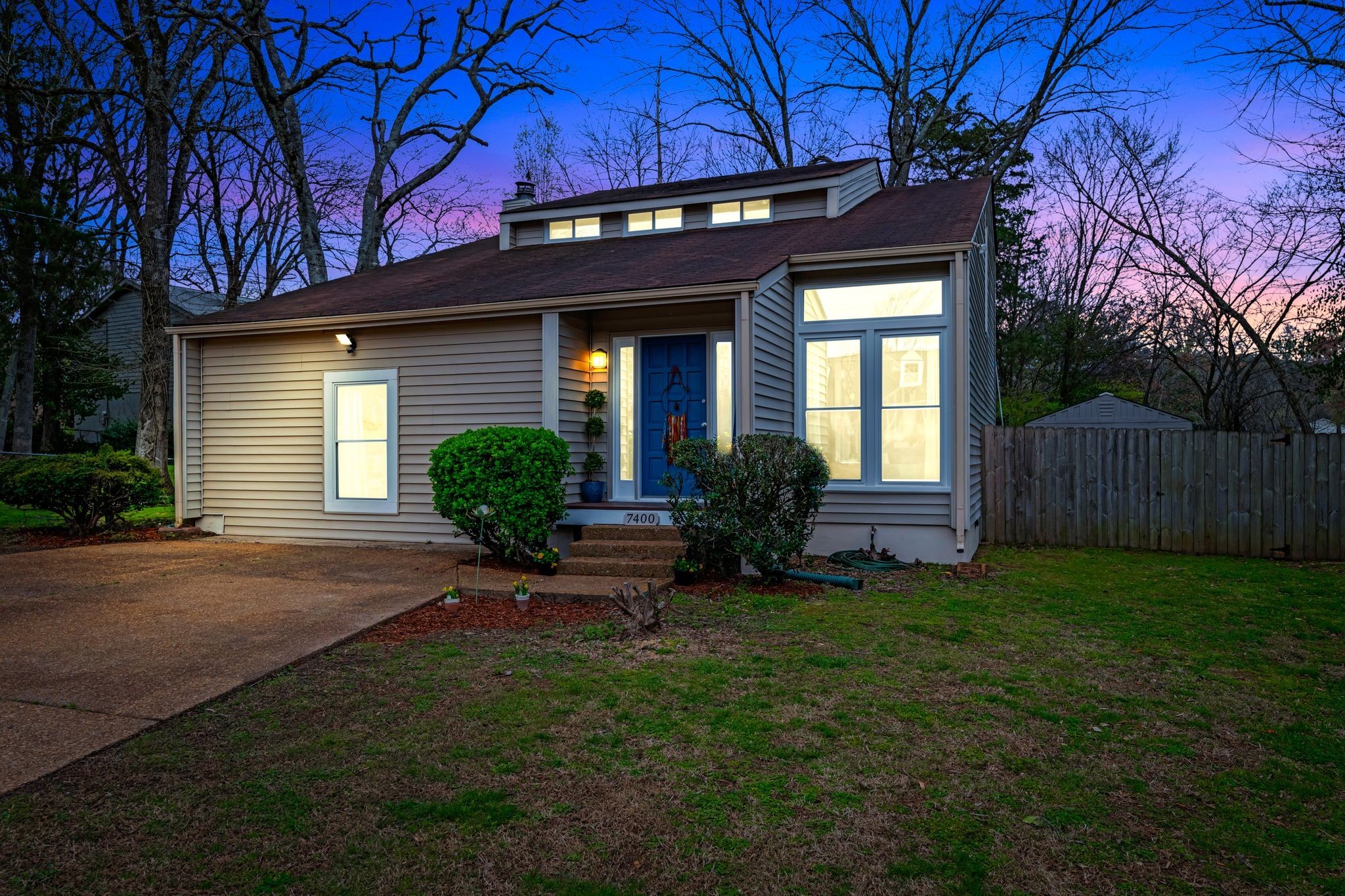 7400 Rolling River Pkwy