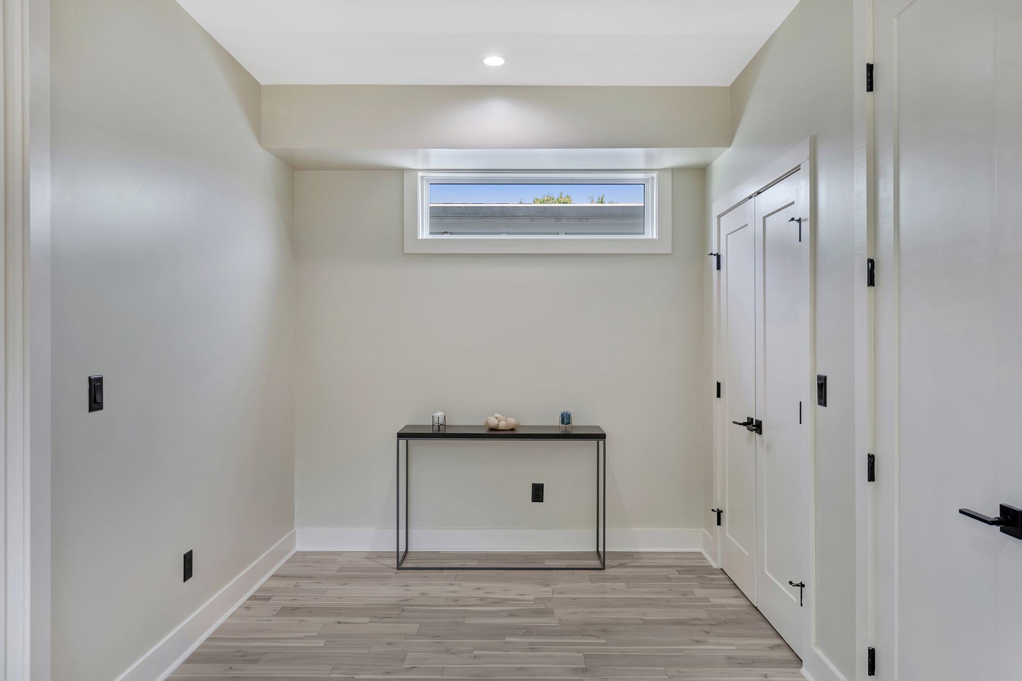 Nashville, Tennessee 37208, United States, 4 Bedrooms Bedrooms, ,4 BathroomsBathrooms,Residential,Active,234274