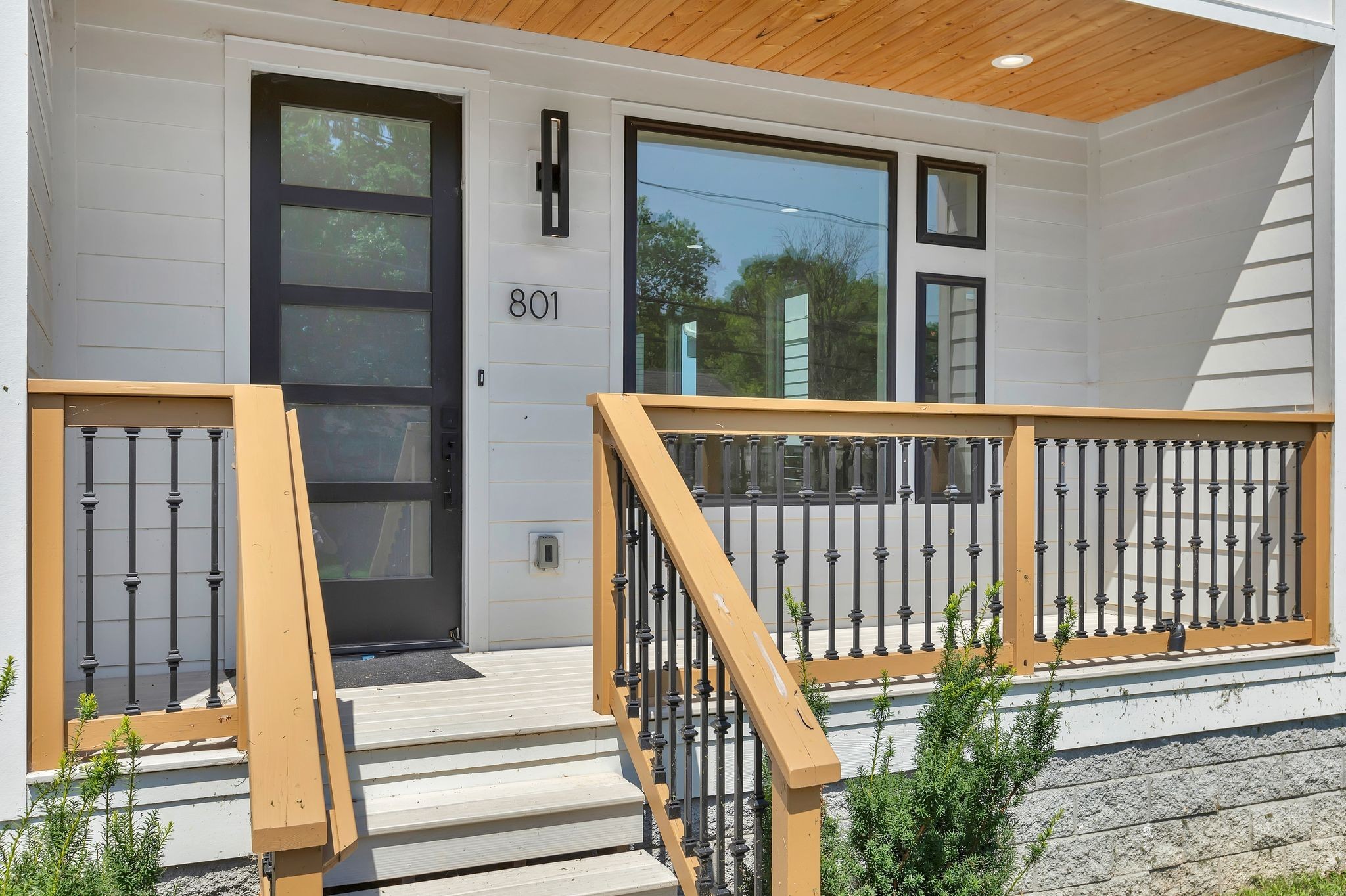 Nashville, Tennessee 37208, United States, 4 Bedrooms Bedrooms, ,4 BathroomsBathrooms,Residential,Active,234274