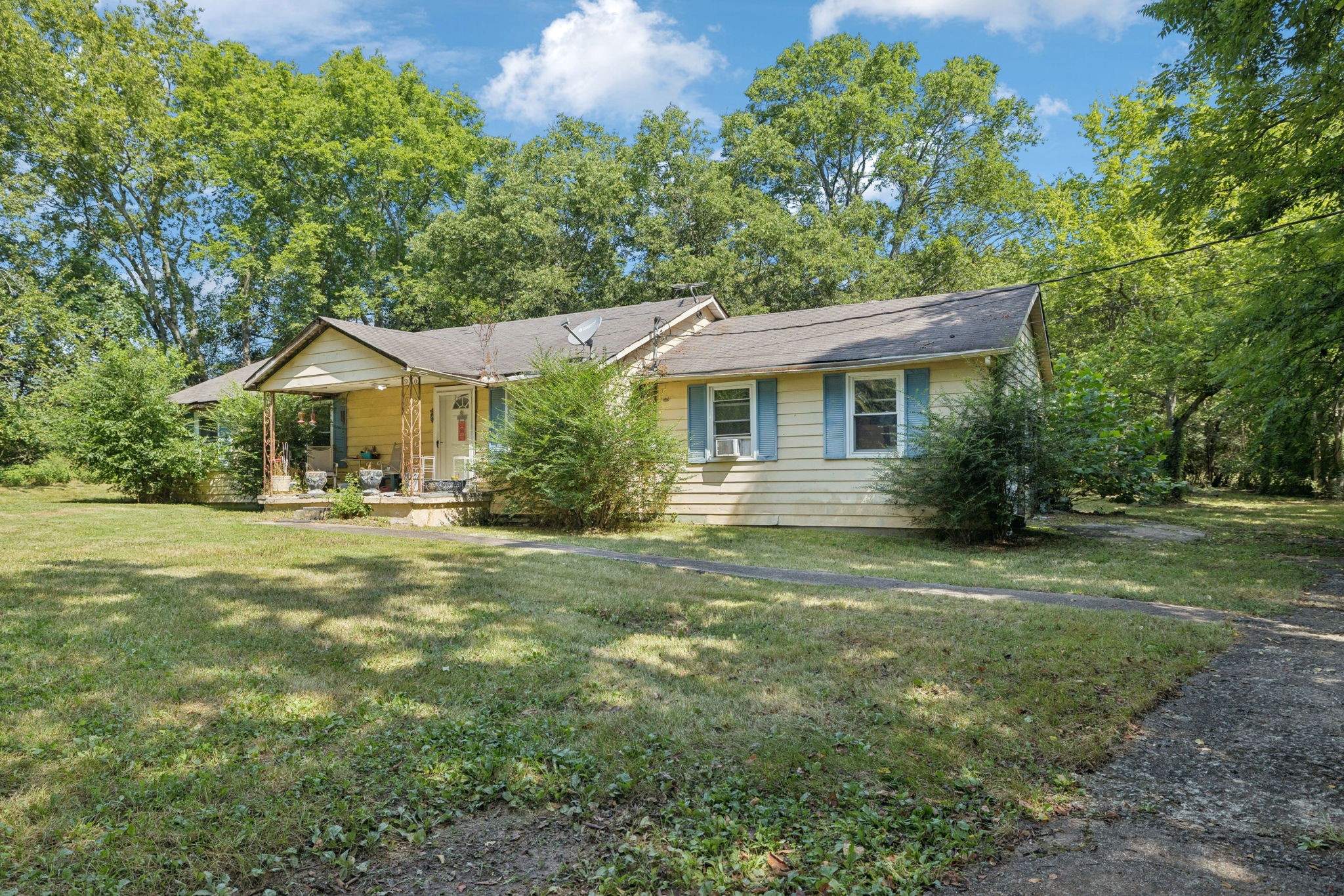 4542 S Carothers Rd