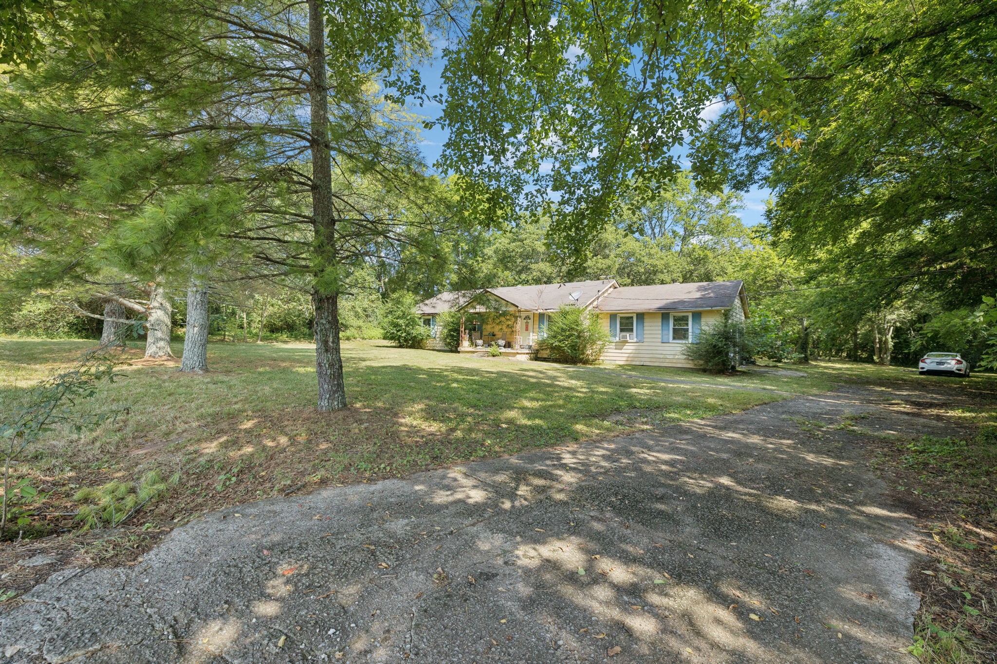 4542 S Carothers Rd