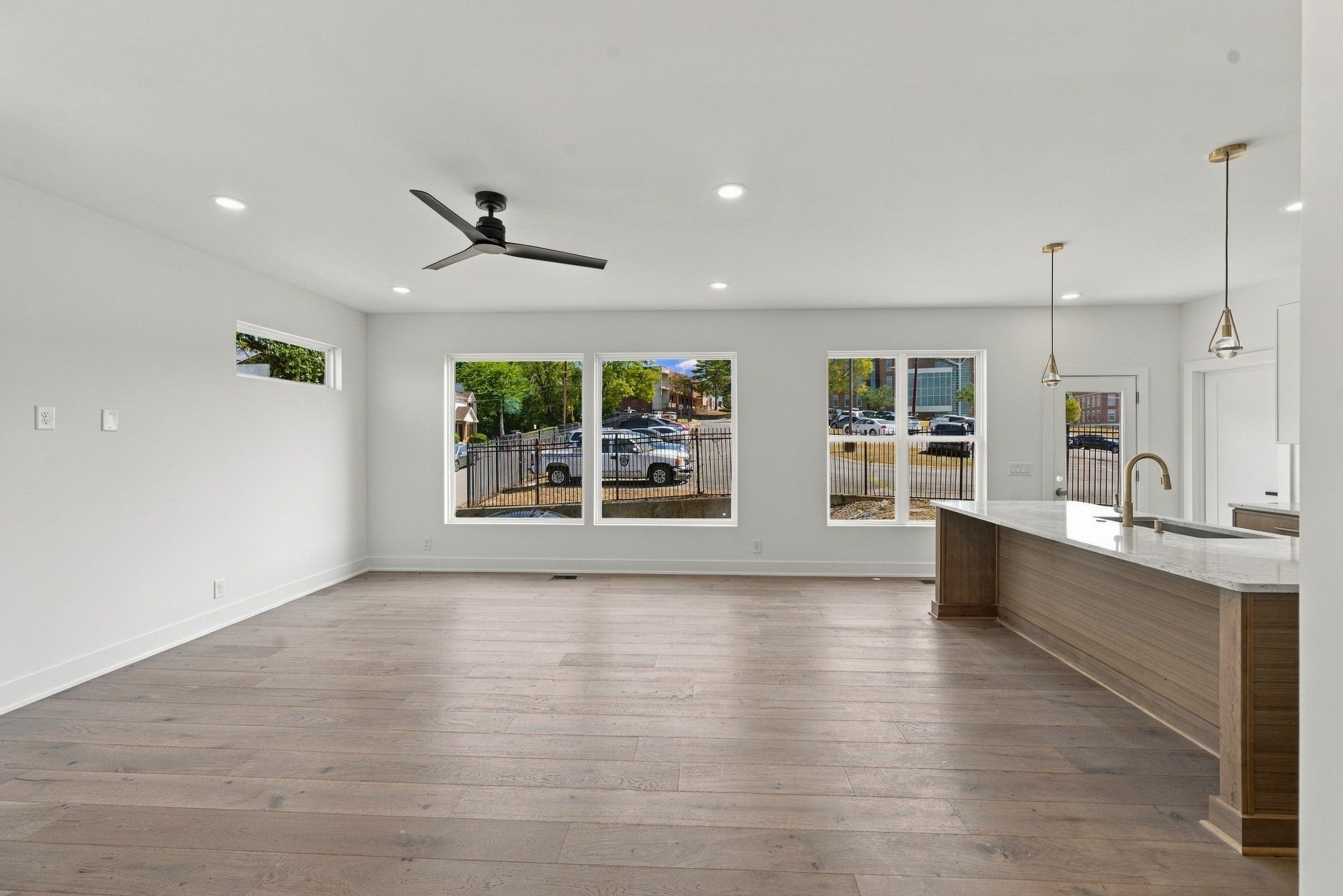 1132B 38th Ave N