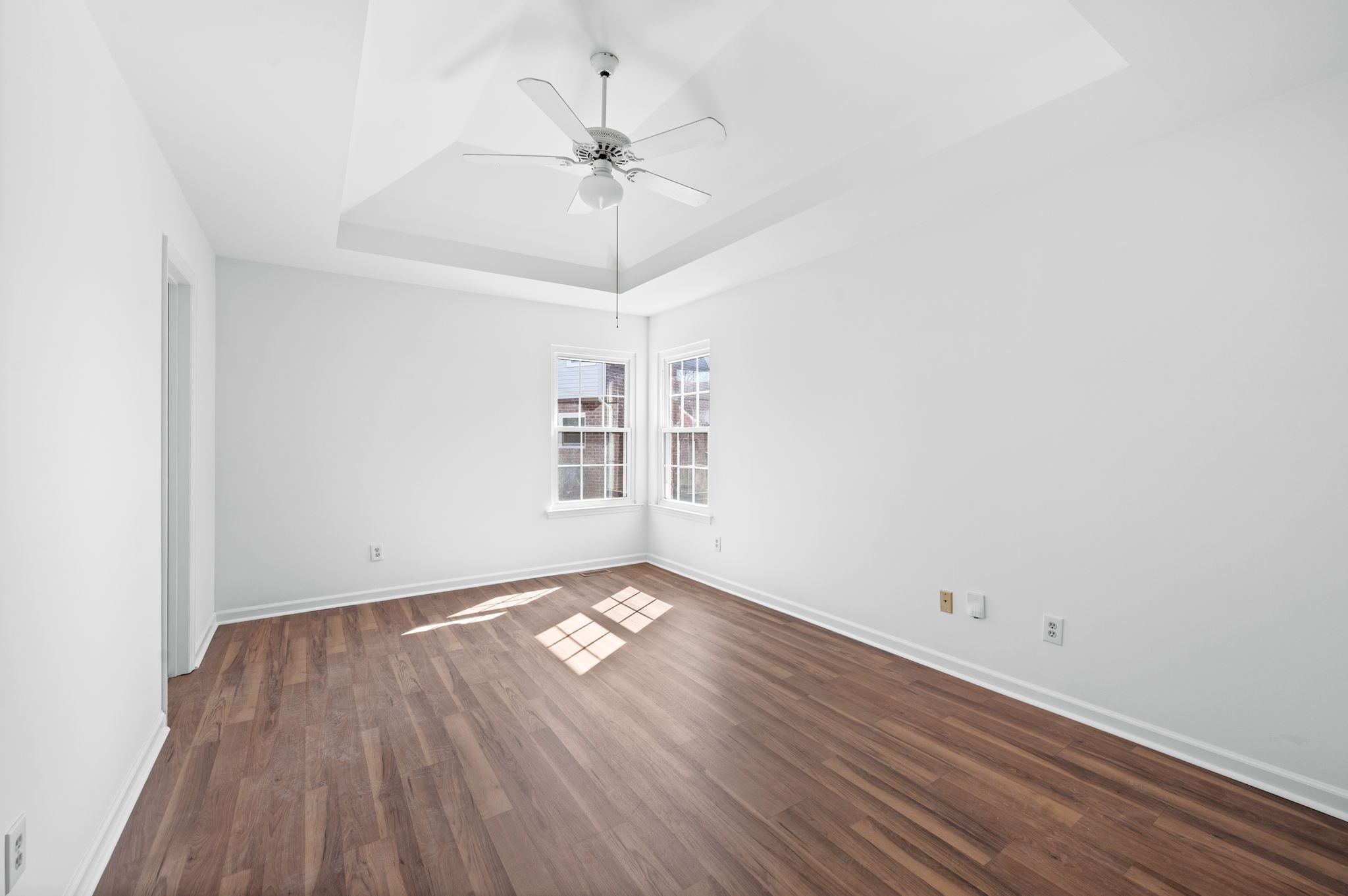 Hendersonville, Tennessee 37075, United States, 3 Bedrooms Bedrooms, ,2 BathroomsBathrooms,Residential,Active,6144