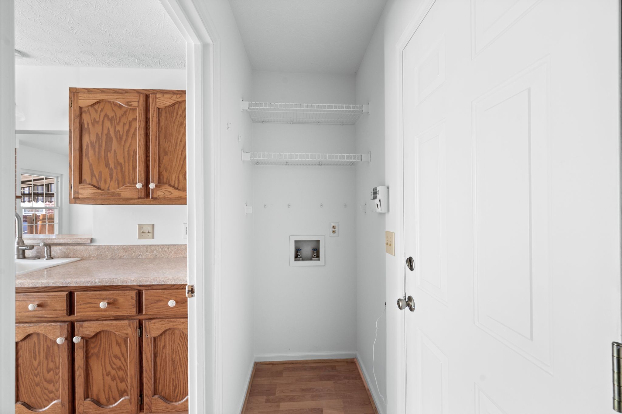 Hendersonville, Tennessee 37075, United States, 3 Bedrooms Bedrooms, ,2 BathroomsBathrooms,Residential,Active,6144