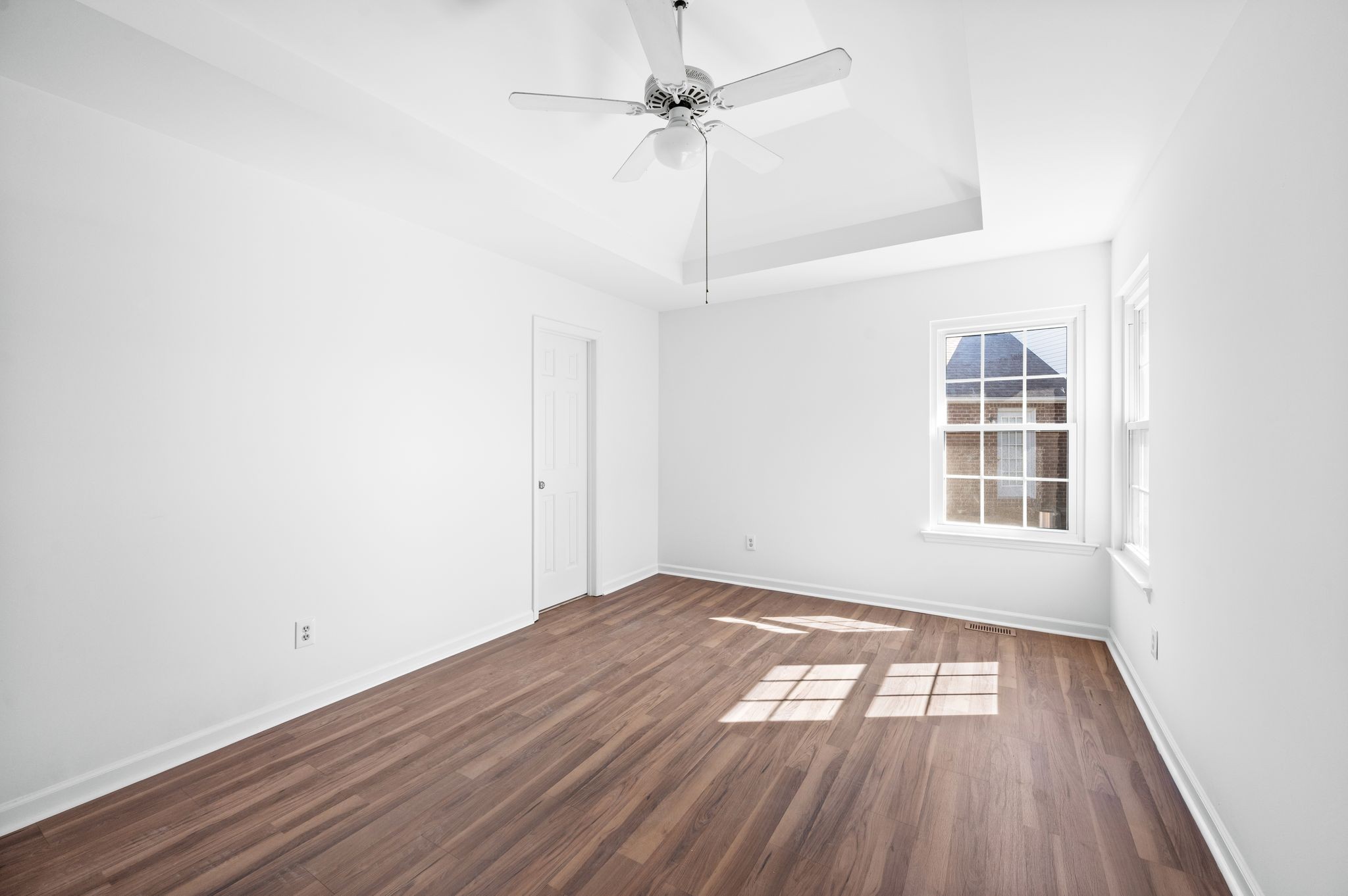 Hendersonville, Tennessee 37075, United States, 3 Bedrooms Bedrooms, ,2 BathroomsBathrooms,Residential,Active,6144