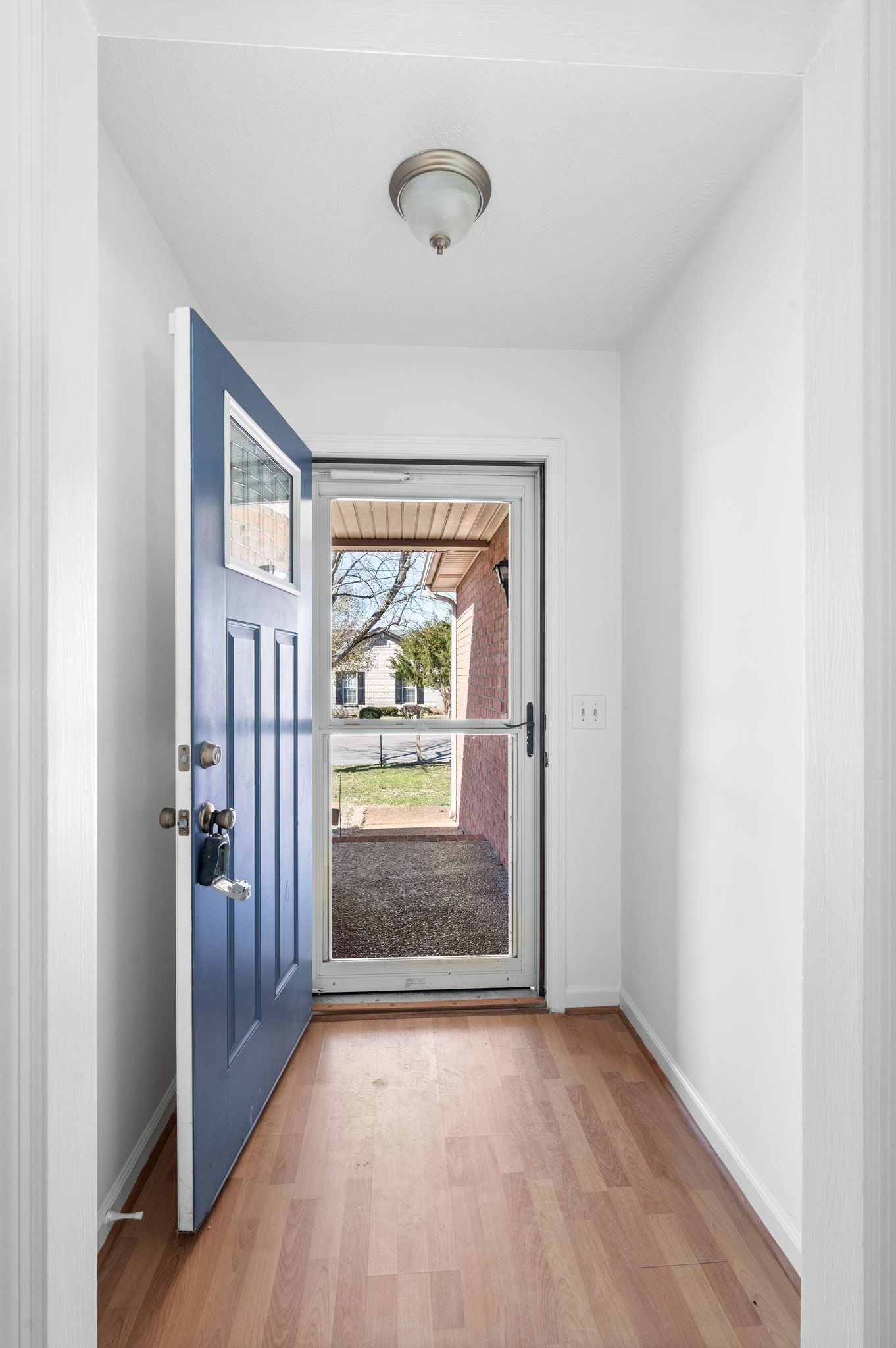 Hendersonville, Tennessee 37075, United States, 3 Bedrooms Bedrooms, ,2 BathroomsBathrooms,Residential,Active,6144