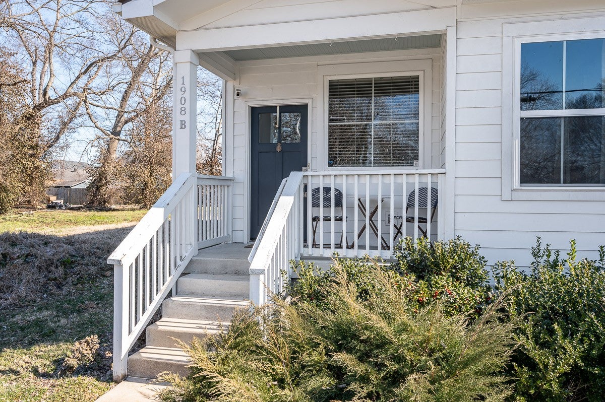 1908B 14th Ave N