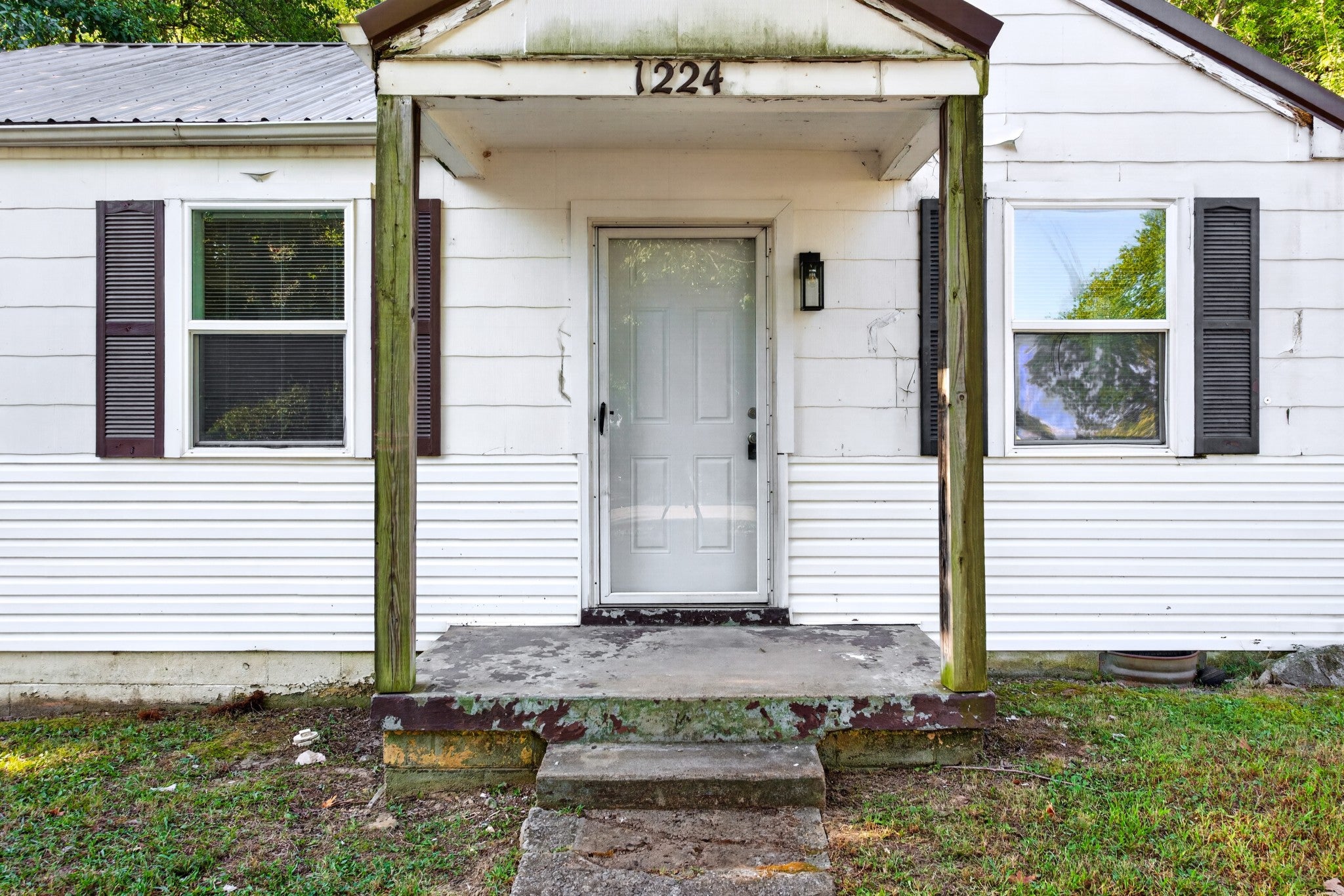 1224 Greenfield Dr