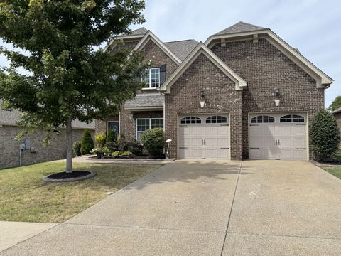 609 Saddlestone Dr Lebanon TN 37090